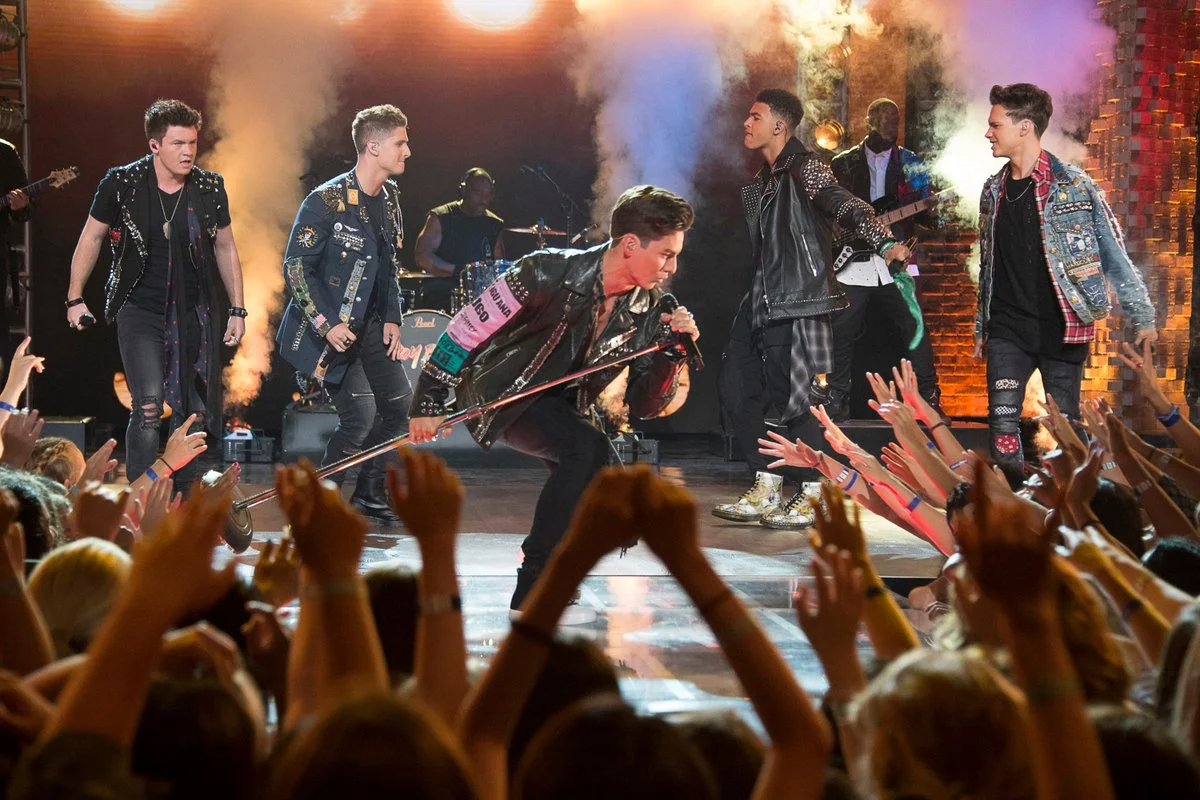 Boy Band livin on a Prayer.jpg