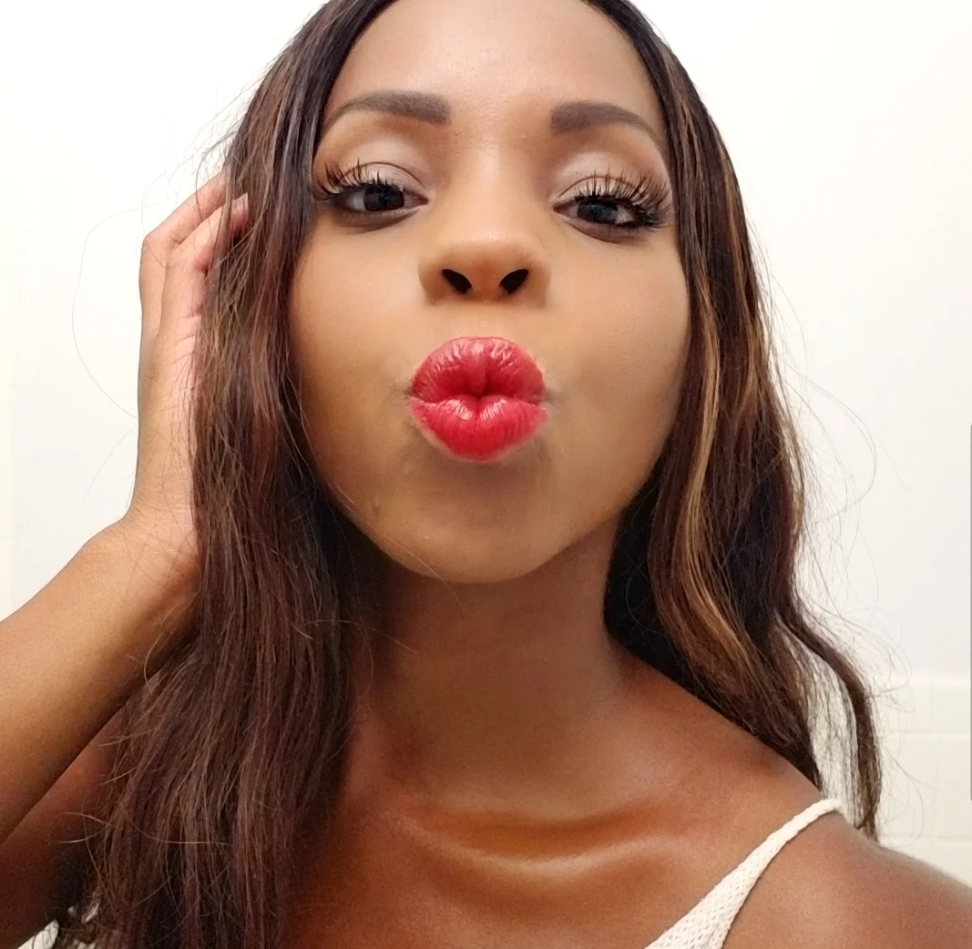 Colgate Kiss.jpg