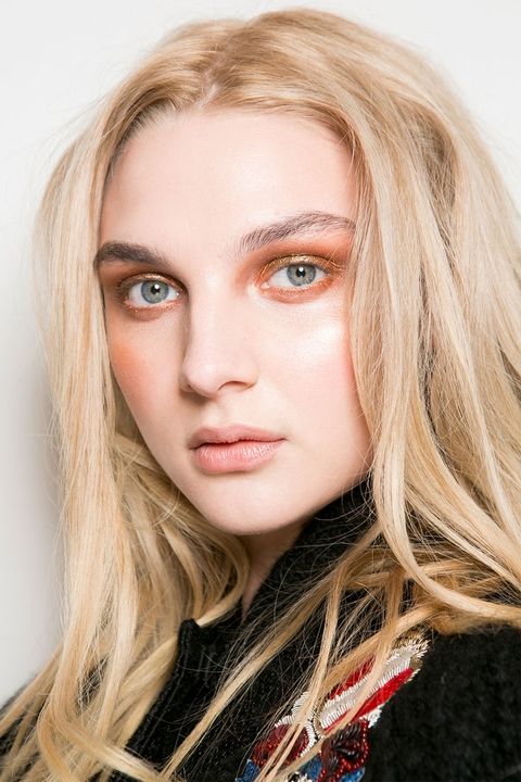 Fall 2017 Trends Metallic Smoky Eye.jpg