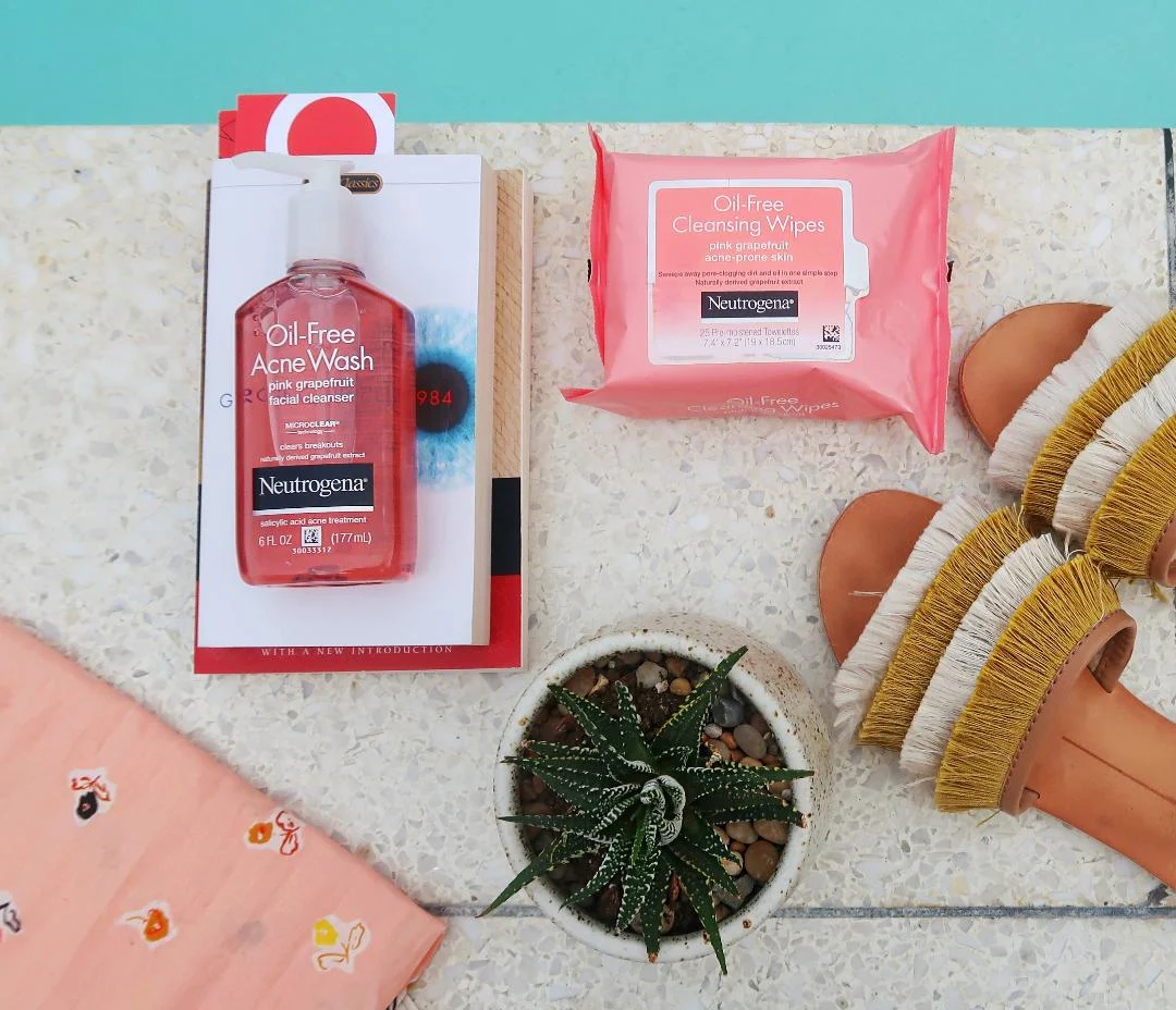 Neutrogena Face Wash and Cleansing Wipes.jpg