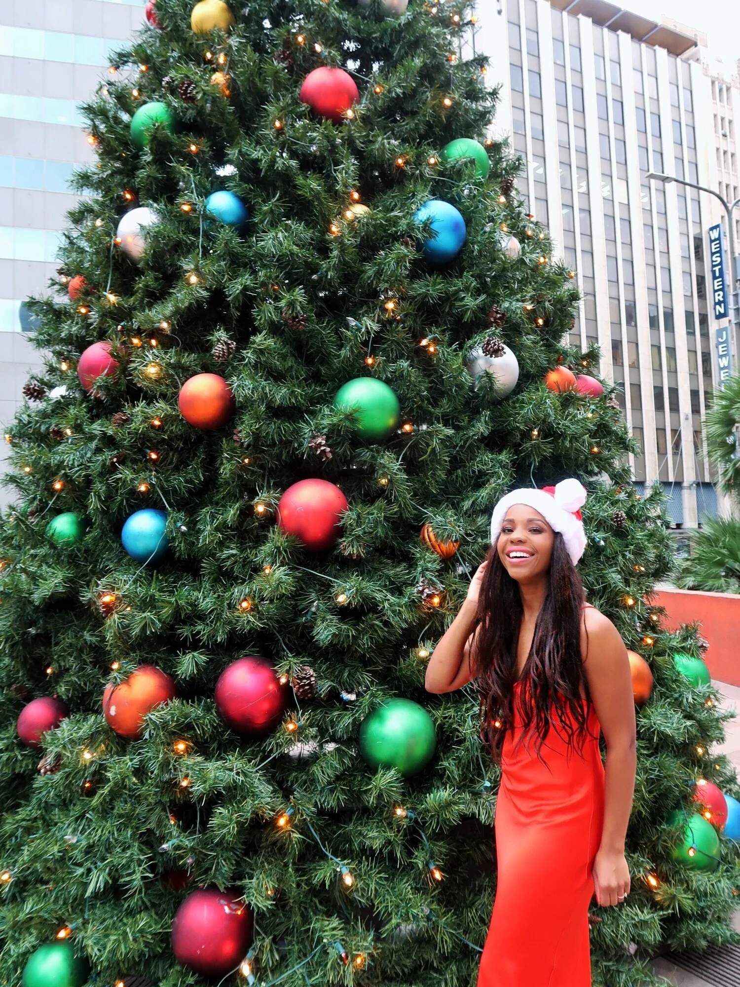 Holiday Gift Guide! 10 Gifts Under $50 for the Fashionista
