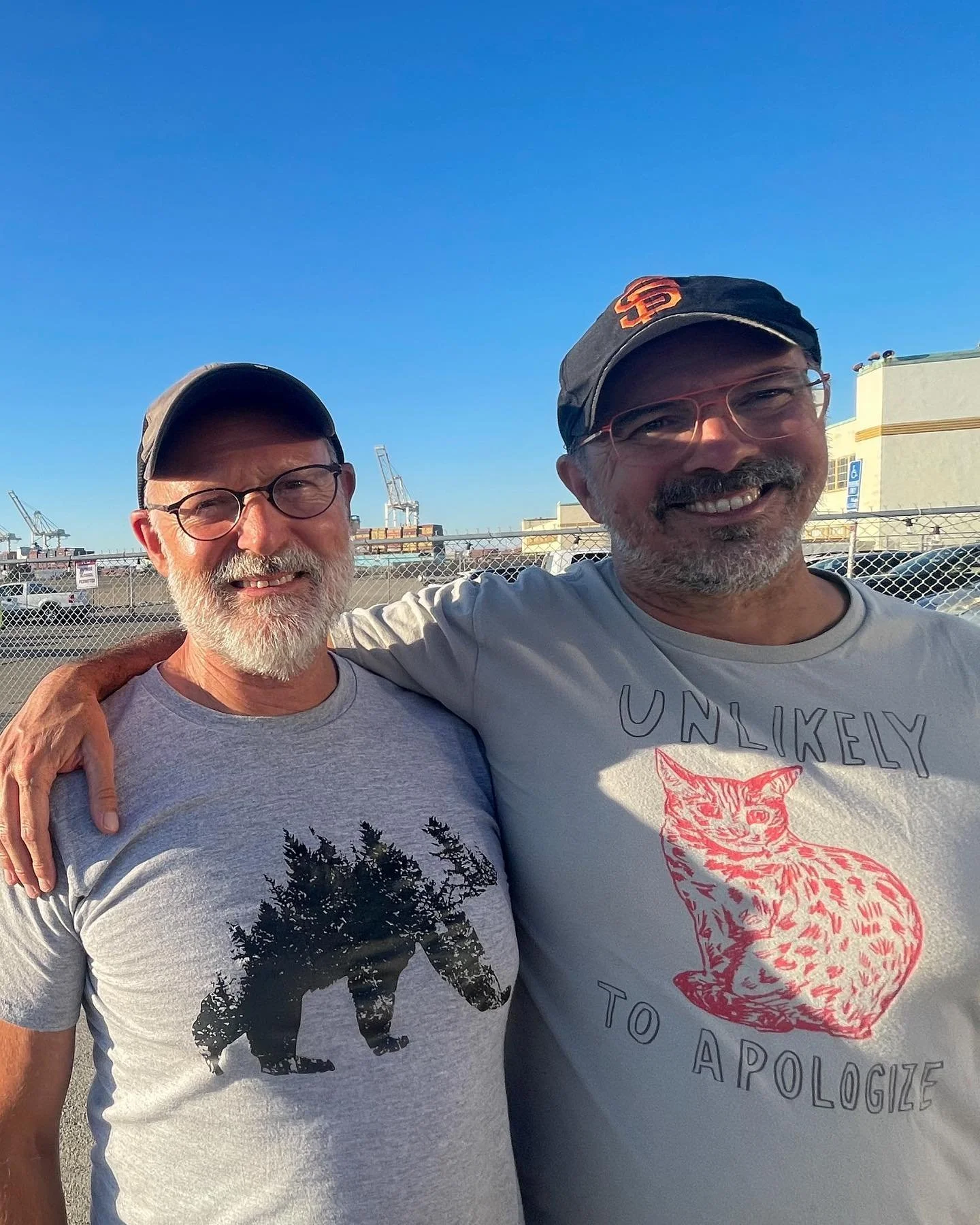 Feeling good&hellip;
.
.
#alameda #eastbay #sfbayarea #factionbrewing #alamedapoint #poolsideboysinthebay #poolside #poolsiderealty #boysinthebay #sanfrancisco #bay #ipa #beer #imaginelifepoolside #poolsiderealty 
@sarahalicedoss @john_with_poolside_