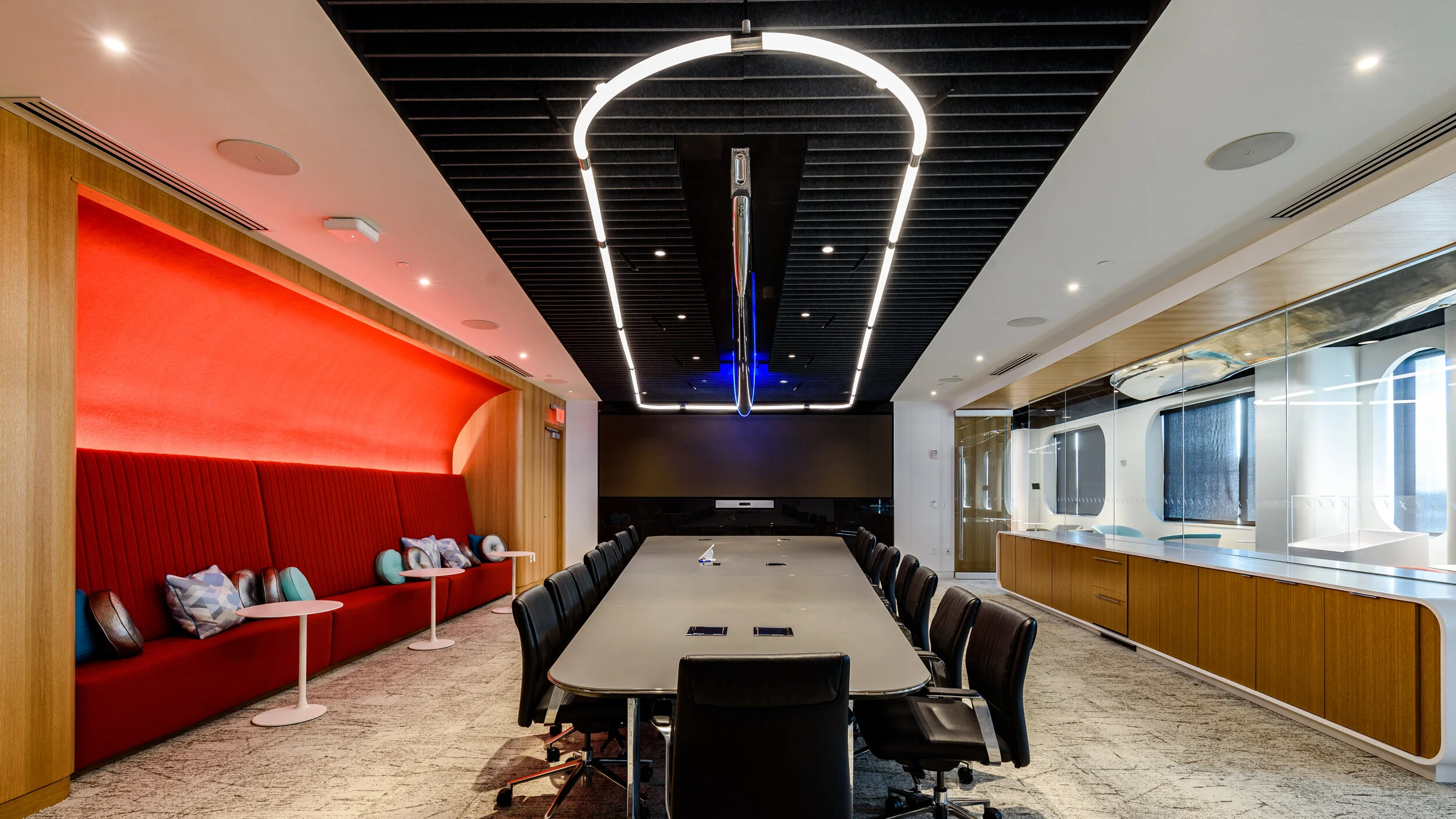 Boeing Conference Room 2019137.jpg