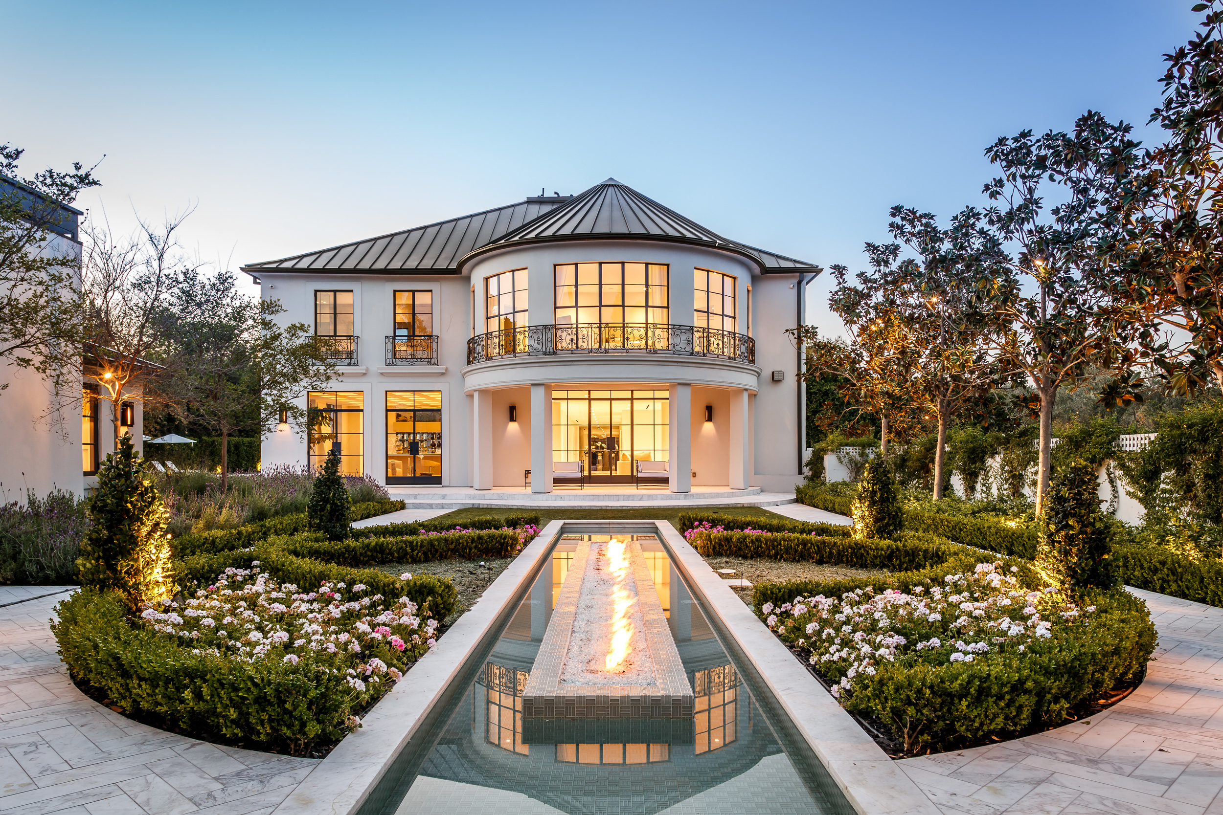 837 Greenway Drive Beverly Hills 90210