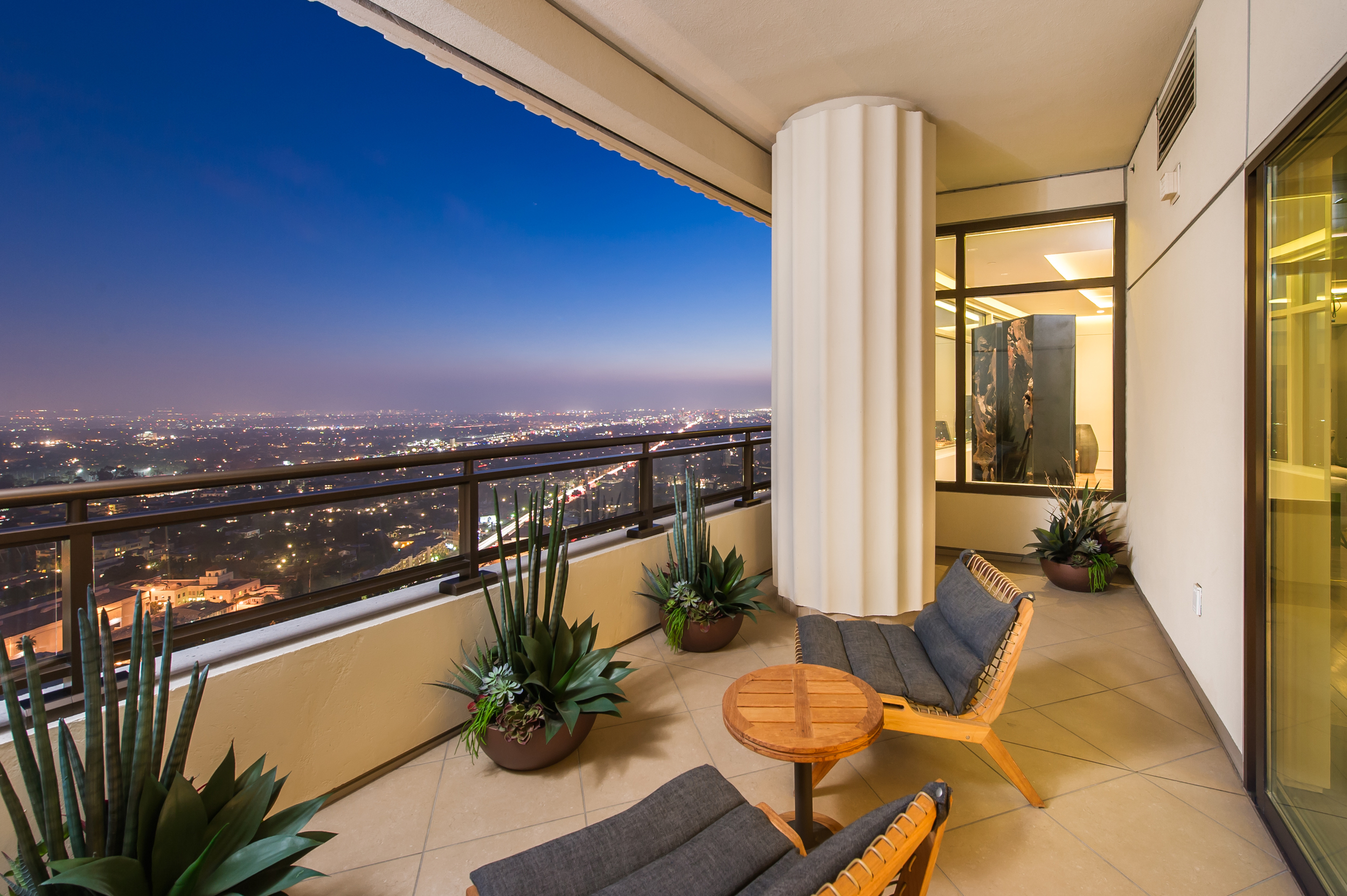 Michelle Oliver Luxury Real Estate  1 West Century Drive Unit 28A, Century City 90067