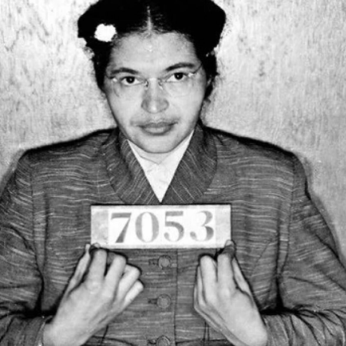 &ldquo;When I dare to be powerful &mdash; to use my strength in the service of my vision, then it becomes less and less important whether I am afraid.&rdquo;

-Audre Lorde

Today is Rosa Parks 108th birthday. It took incredible strength to &ldquo;sta