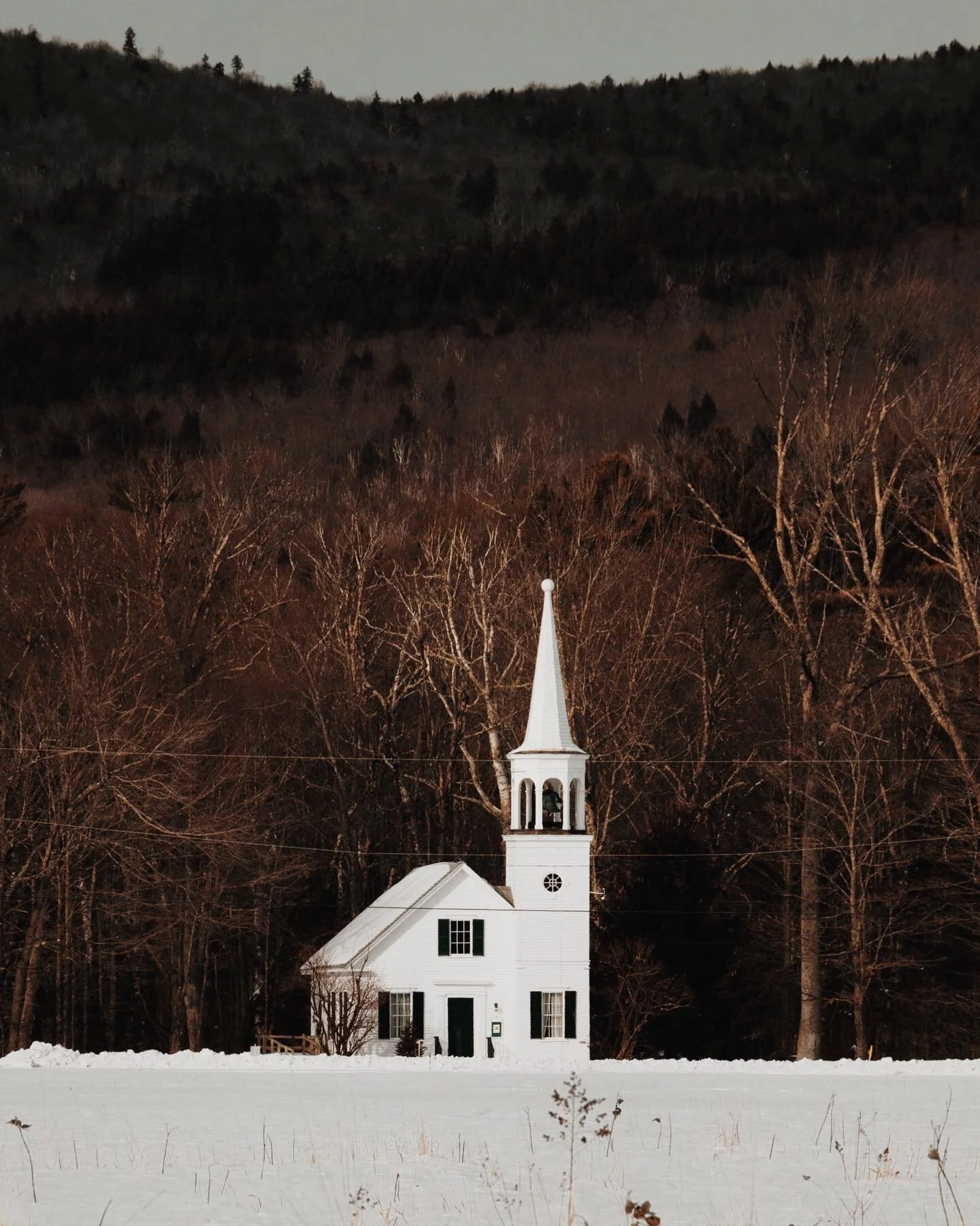 Outstanding in its field. Or from afar... Whatever, It&rsquo;s pretty cool.
.
.
.
.
.
#igersnewengland 
#ignewhampshire 
#igers_newhampshire
#newhampshire 
#pineandwater 
#igboston
