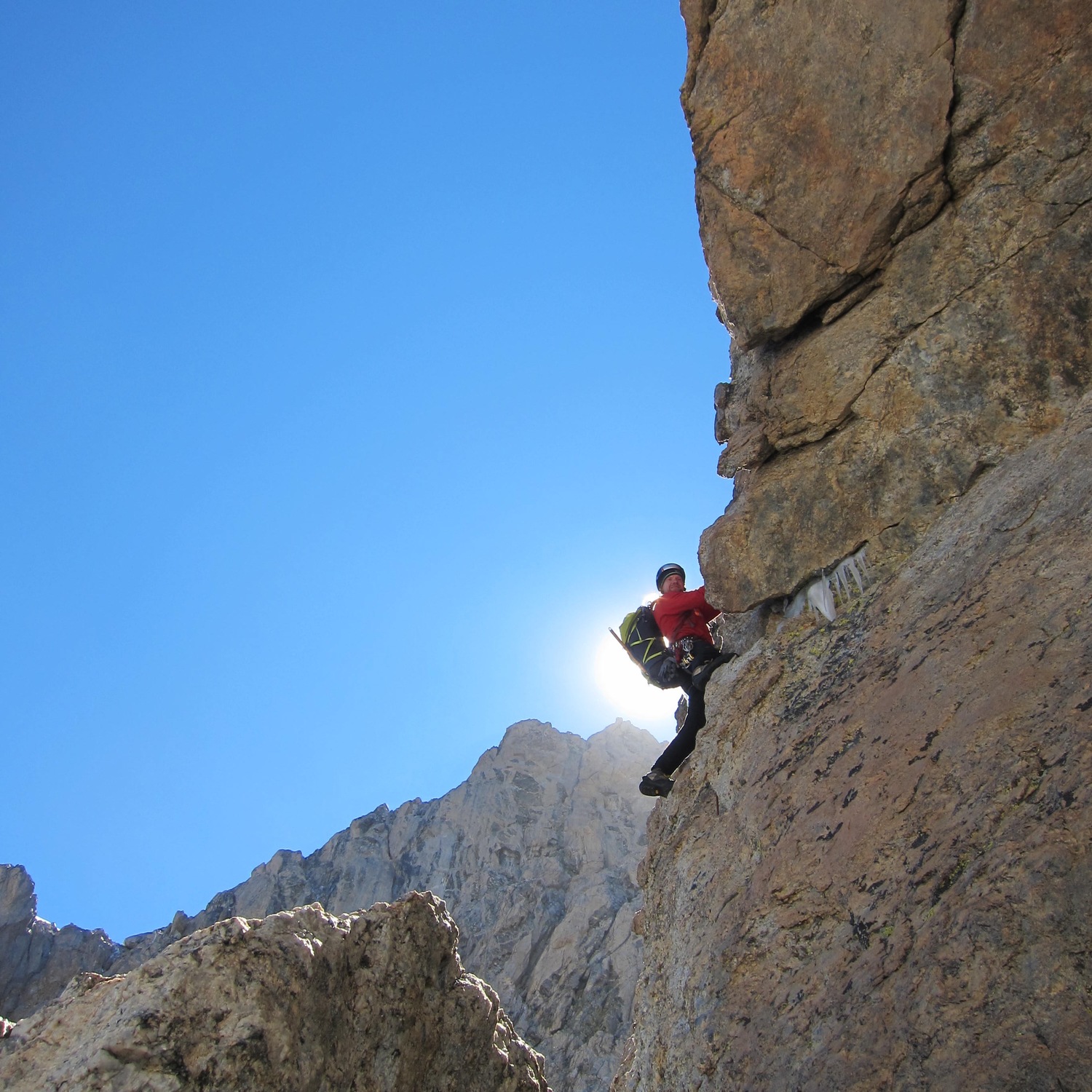 Jeff leading the second pitch out of the Gunsight, the "Golden Horn Pitch". Rolo describes this as the best pitch of the traverse, and it was pretty awesome!
