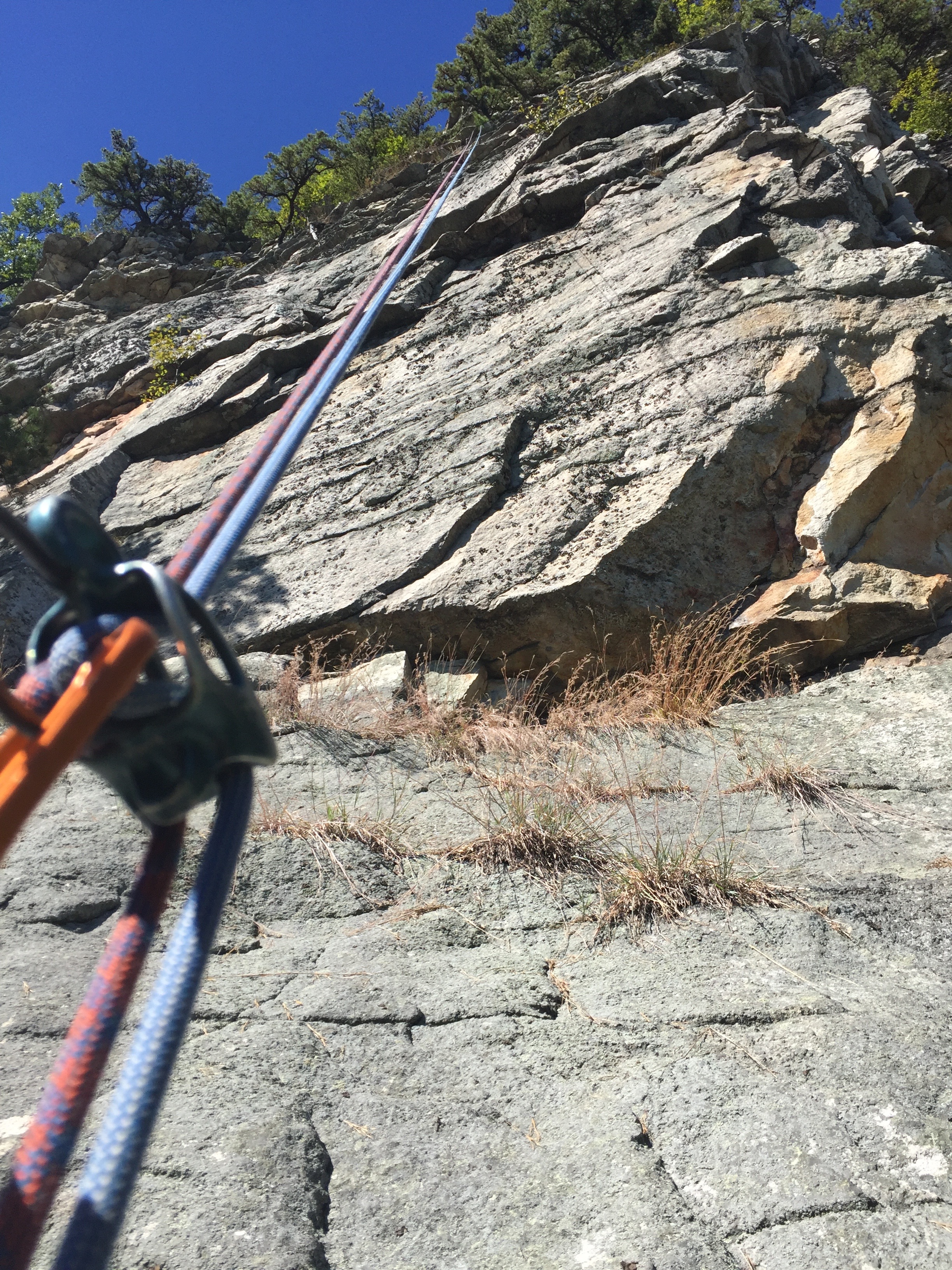 The tallest cliffs at the Gunks are right around 70m, which makes for some really great double rope raps!