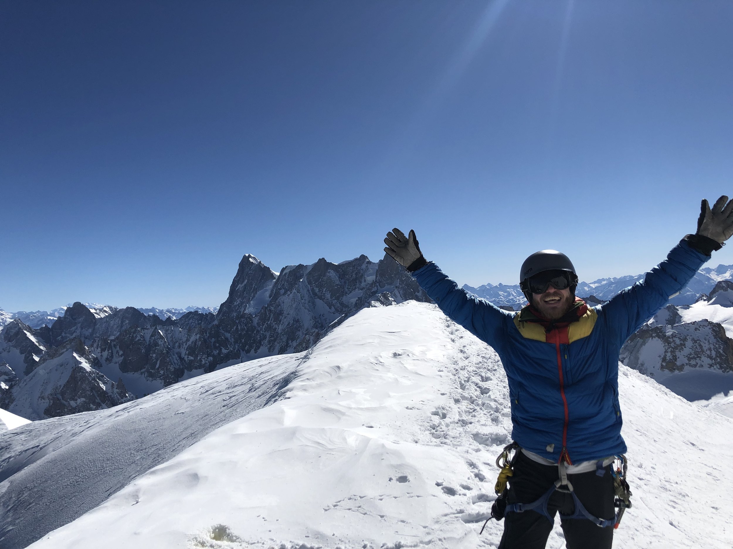 Once we got moving, the crowds thinned and we were in the mountains!