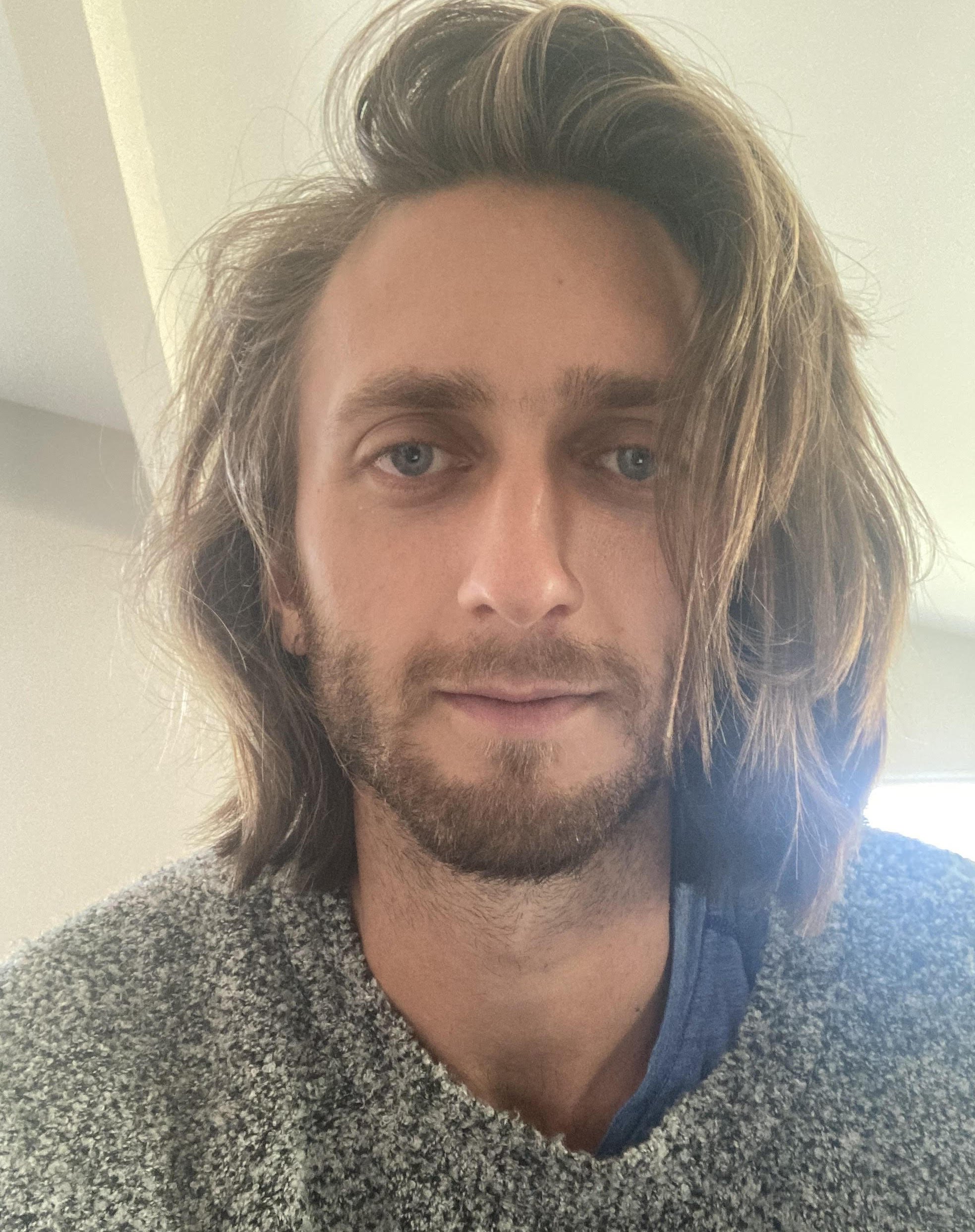   Cole Jackob  is a competitive Ultra Marathoner and certified teacher of Dharma Yoga and Thai Yoga Massage with over 1,000 hours of training in India and Thailand. Combining restorative yoga poses, pranayama, and mantra chanting, Cole’s calming, hea
