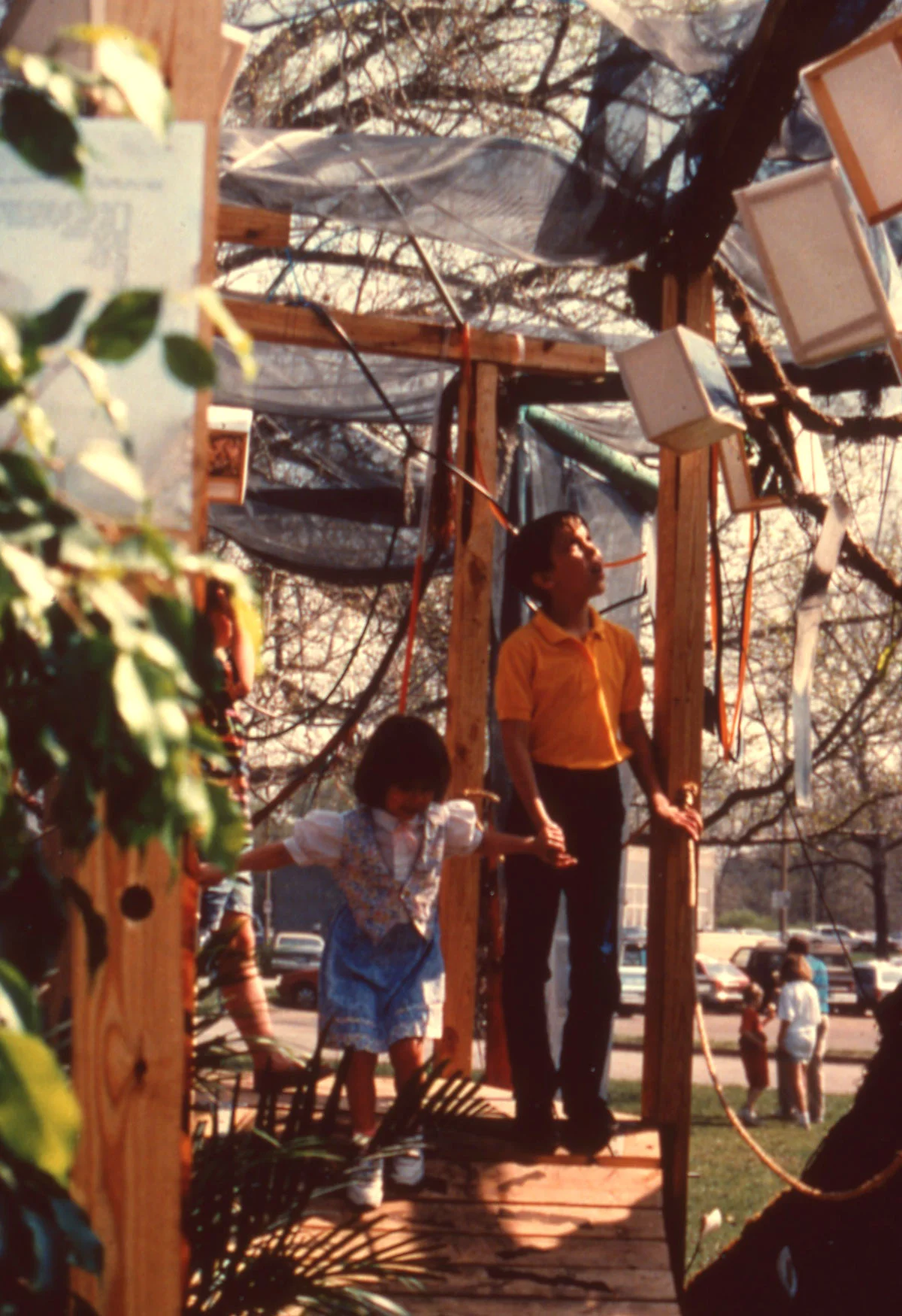 Installation - Kids Looking Up