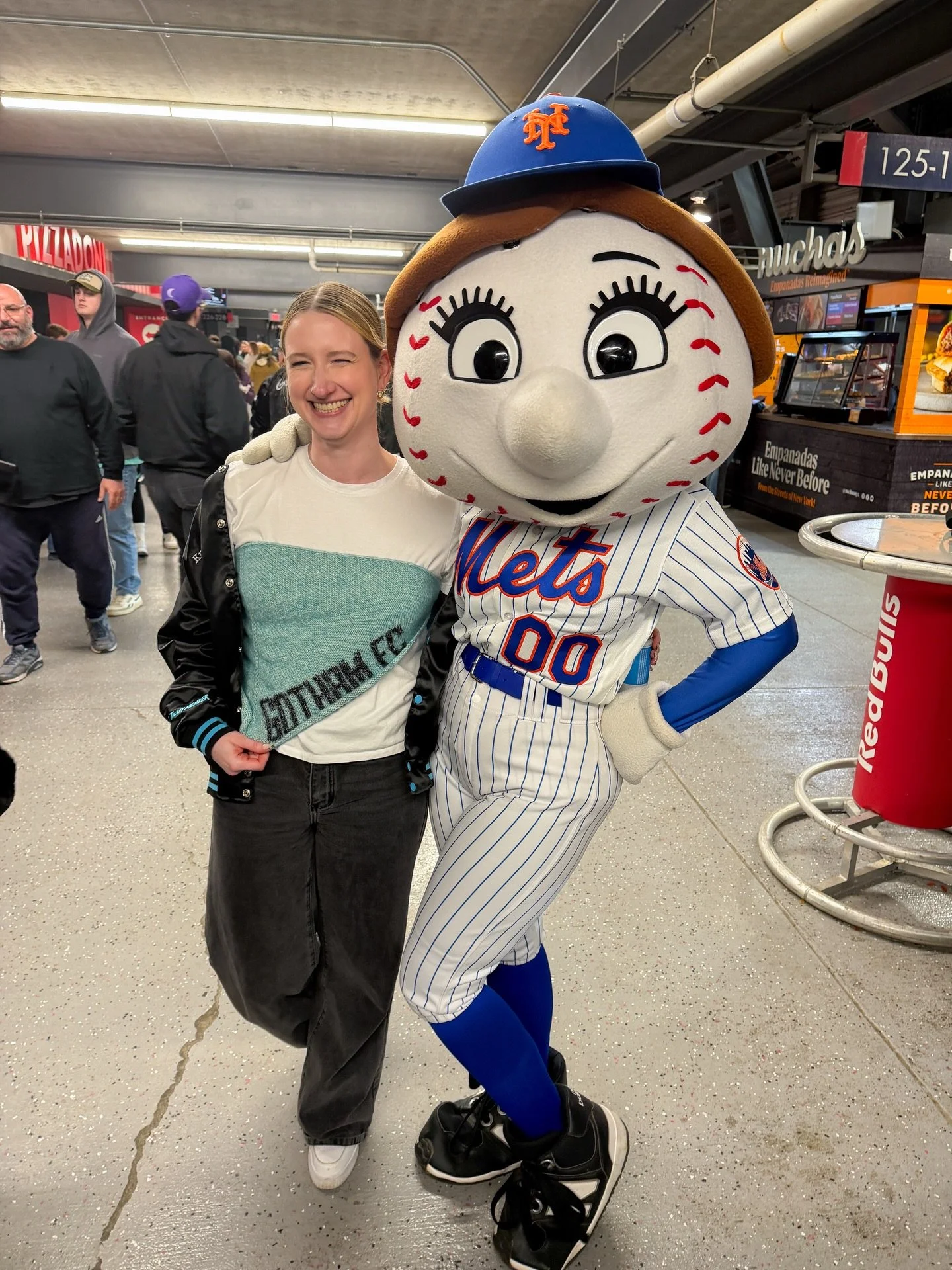 The unexpected link up that made your day. Can&rsquo;t wait to knit with you @mrsmet 

Top was knit and designed by me!