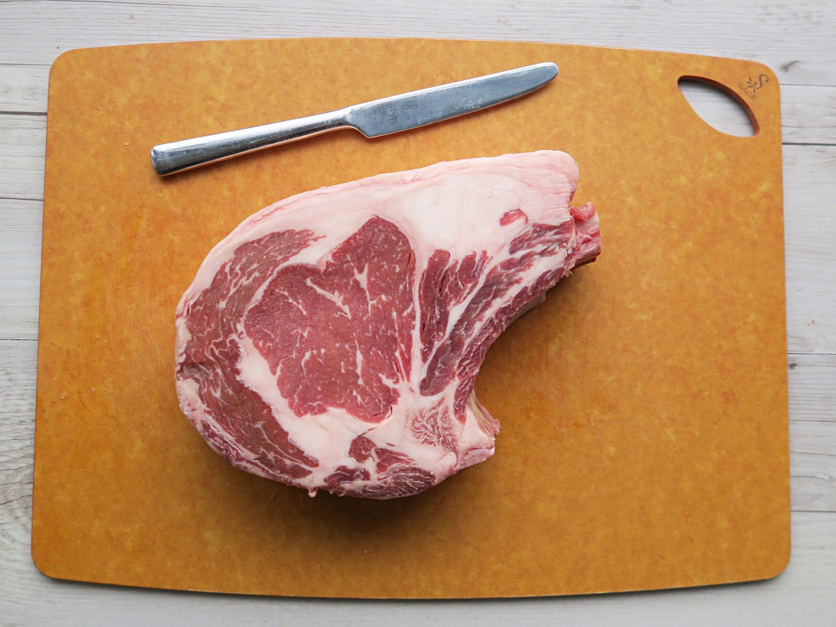 tomahawk-steak-size.jpg