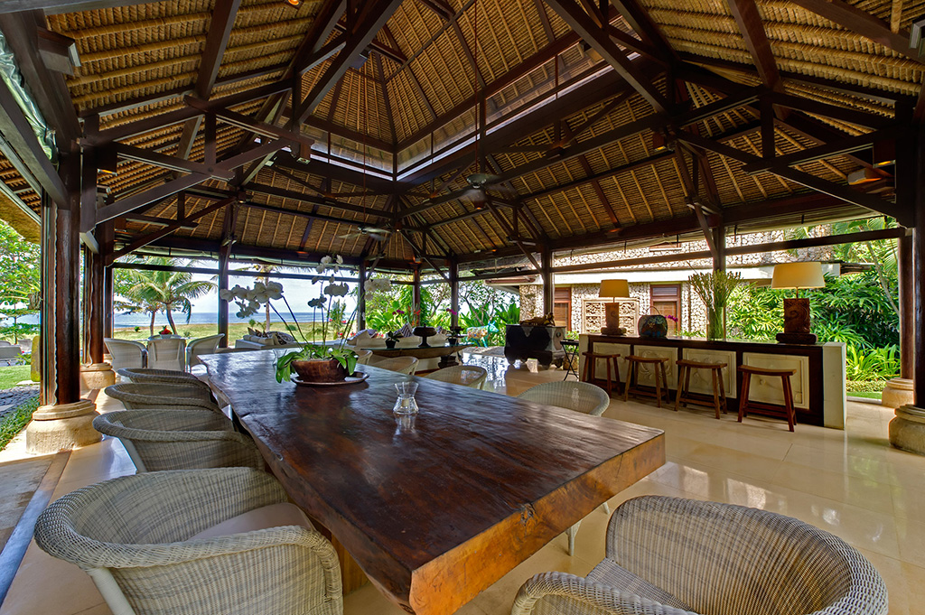 Sungai-Tinggi-Beach-Villa-Dining-area.jpg