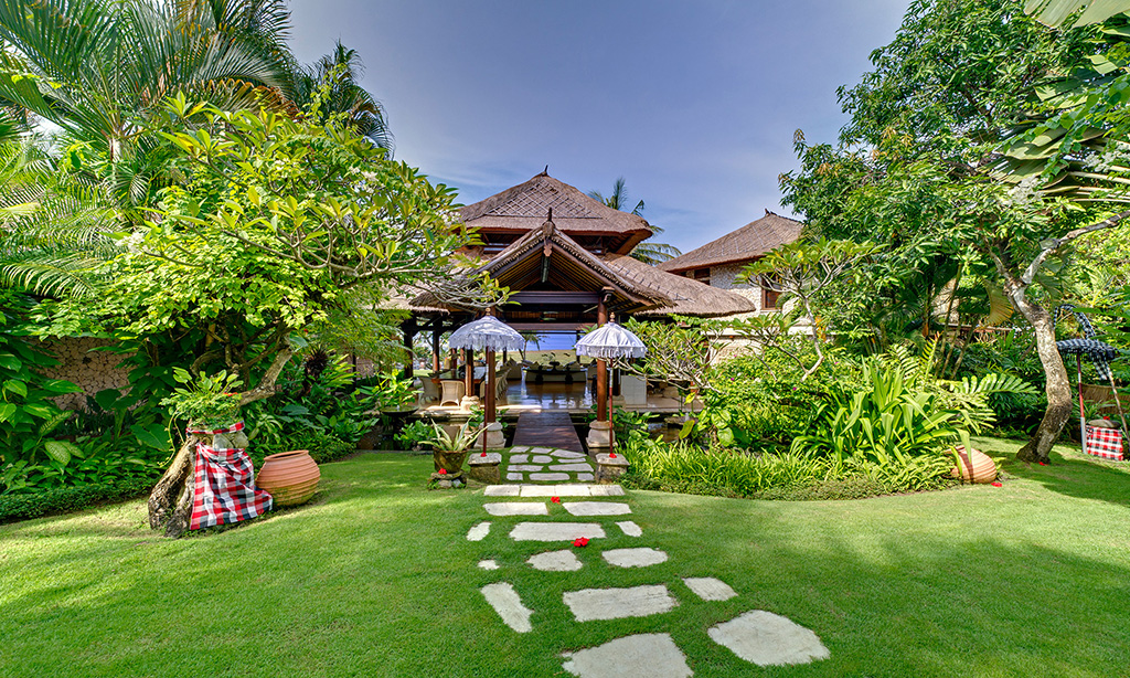 Sungai-Tinggi-Beach-Villa-Entrance.jpg