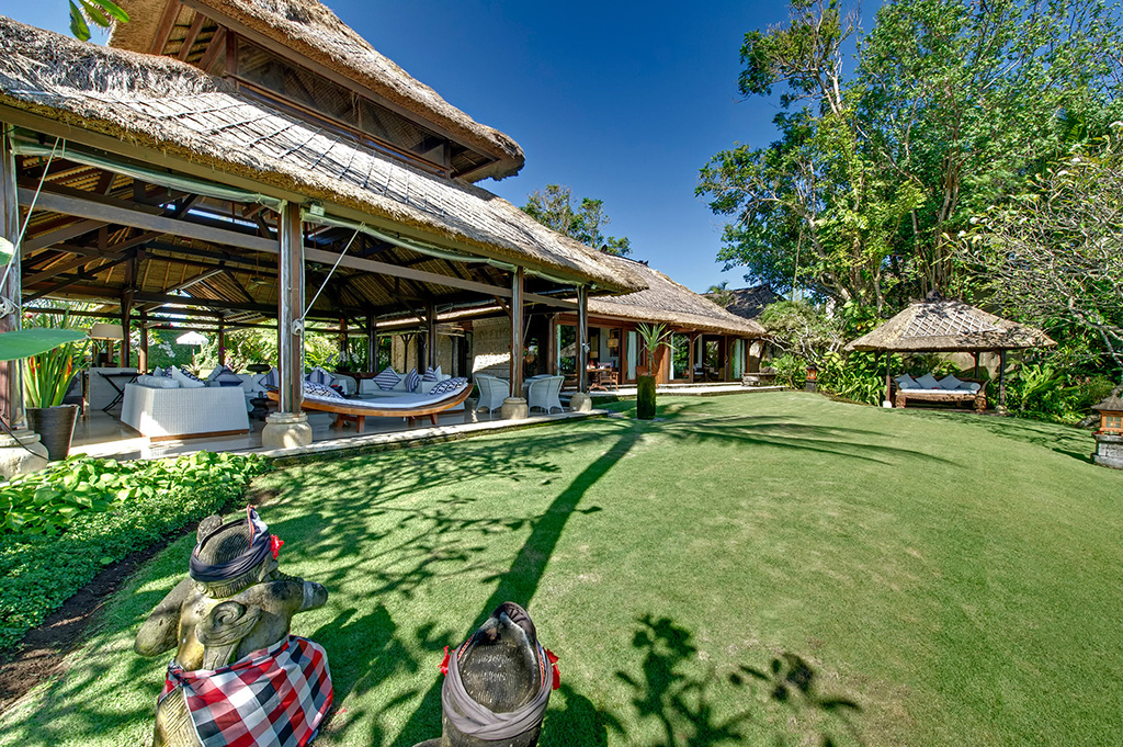 Sungai-Tinggi-Beach-Villa-Lawn-in-front-of-living-area.jpg