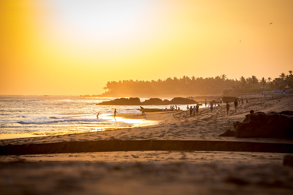 Sungai-Tinggi-Beach-Villa-The-beach-at-sunset.jpg