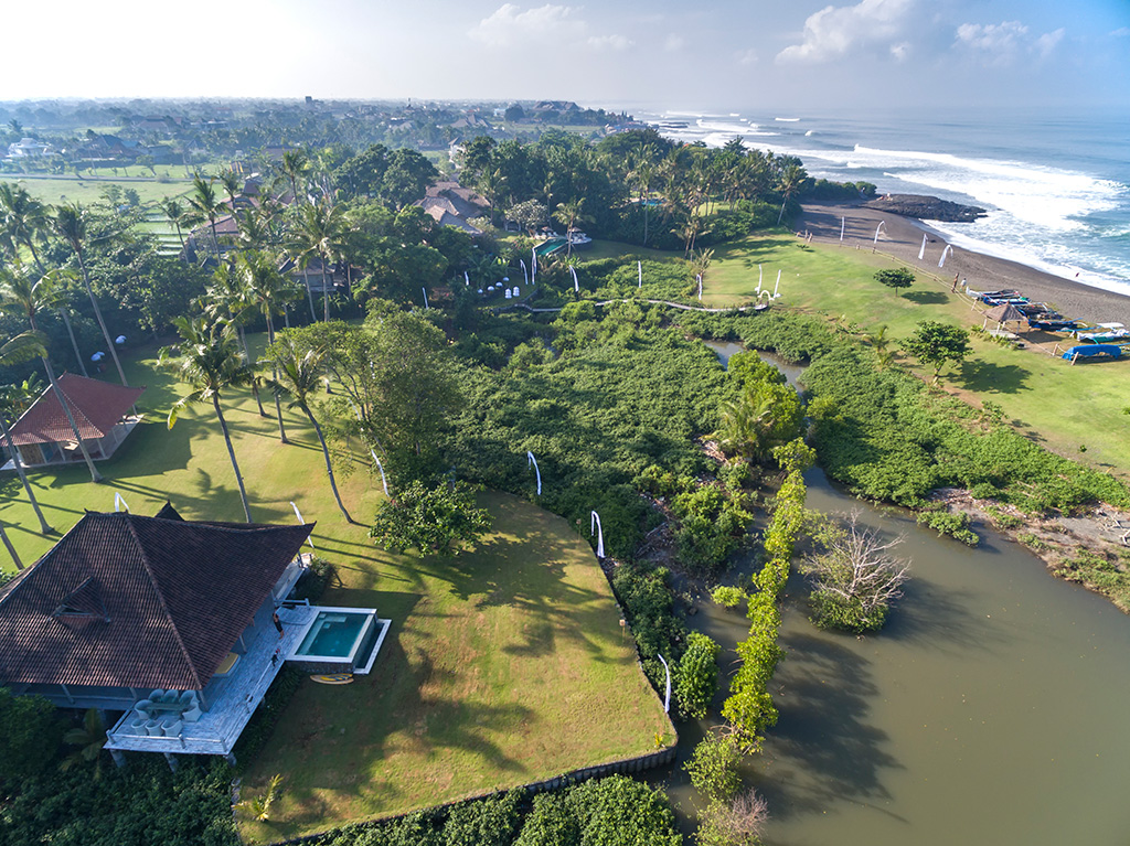 Sungai-Tinggi-Beach-Villa-The-guesthouse-on-the-river.jpg