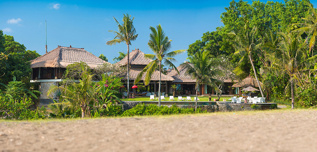 Sungai-Tinggi-Beach-Villa-The-villa.jpg