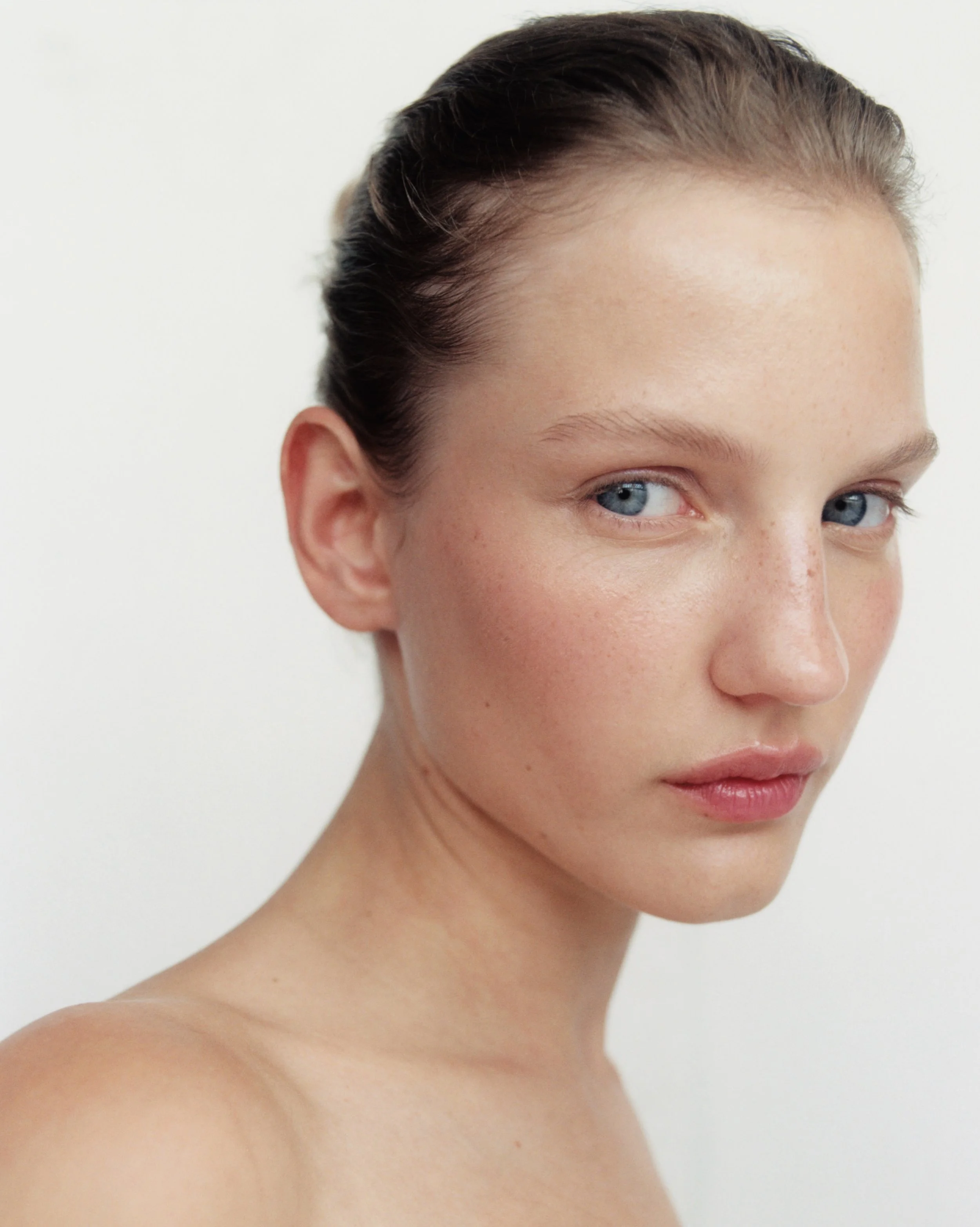 @nadinekirilova with @rika_bitton thankyou @maissaael @ouimanagement @studio_initie @chantellekemkemian 💛

❤️&zwj;🩹
