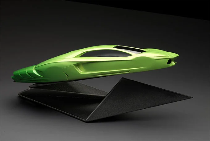 LAMBORGHINI AVENTADOR