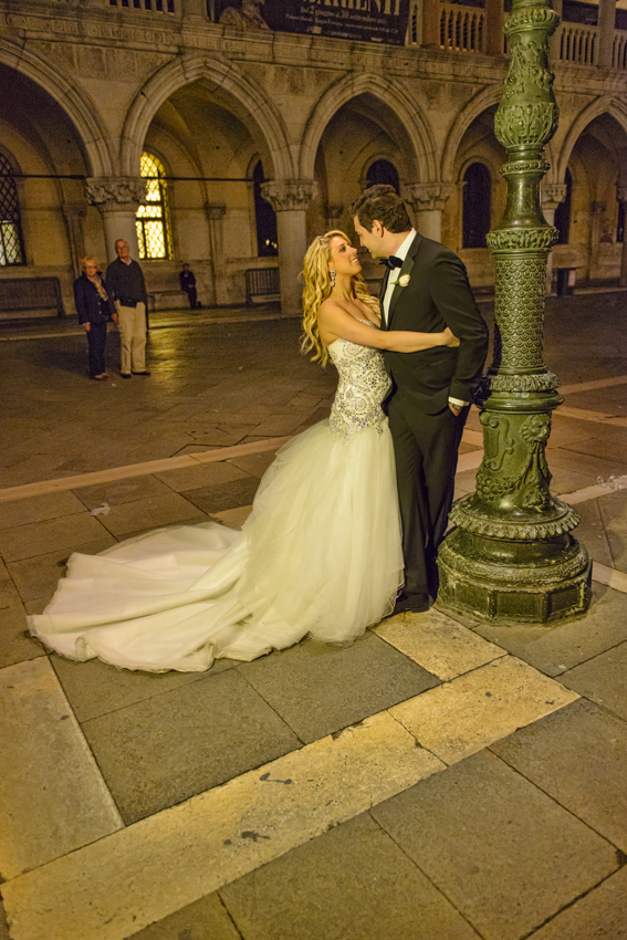 25DimmiAri-Venezia-Italy-Destination-Wedding-Dreamkeeper-Photography.jpg