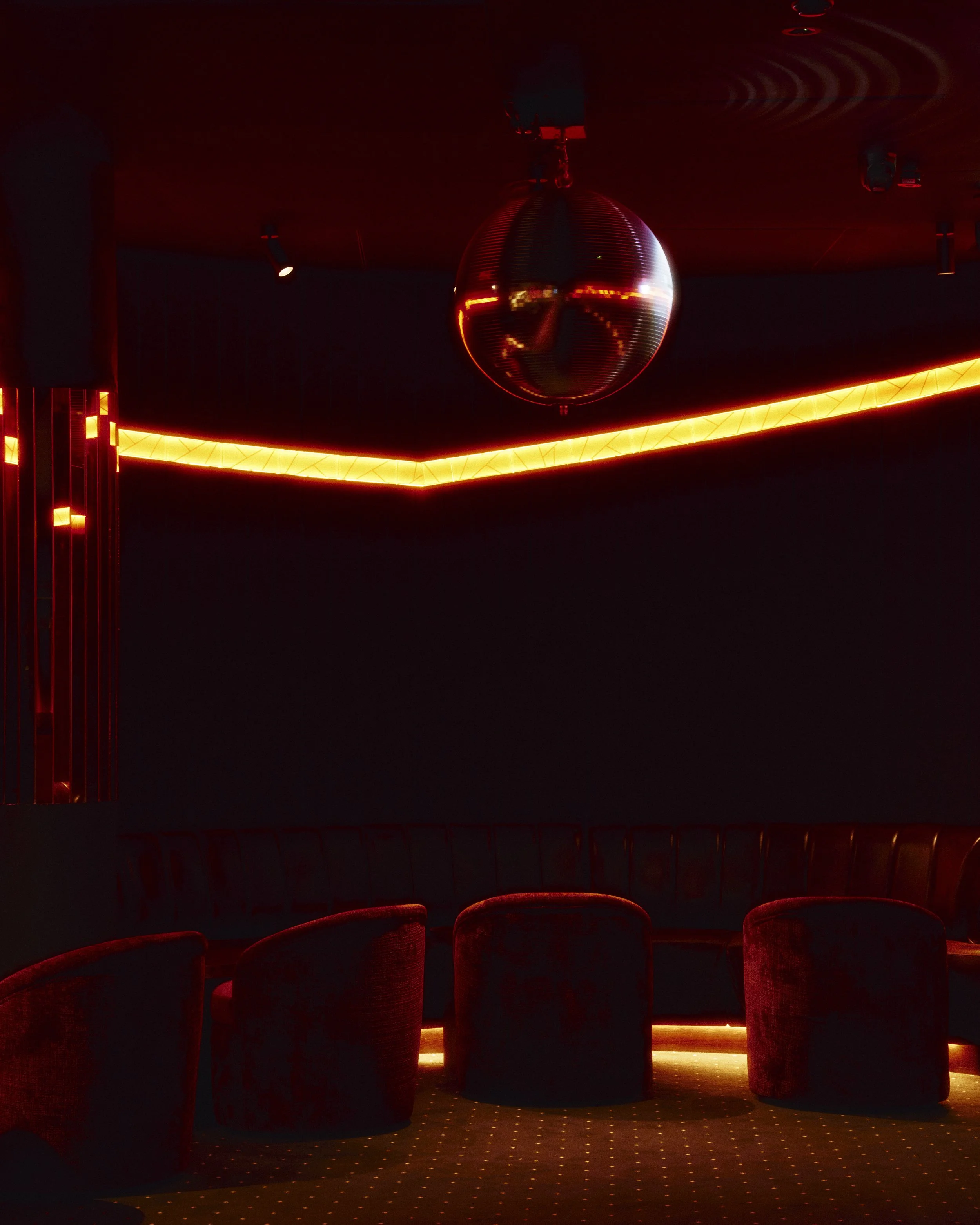 1979   |   Interior Architecture and Design by STUDIO ISGRO