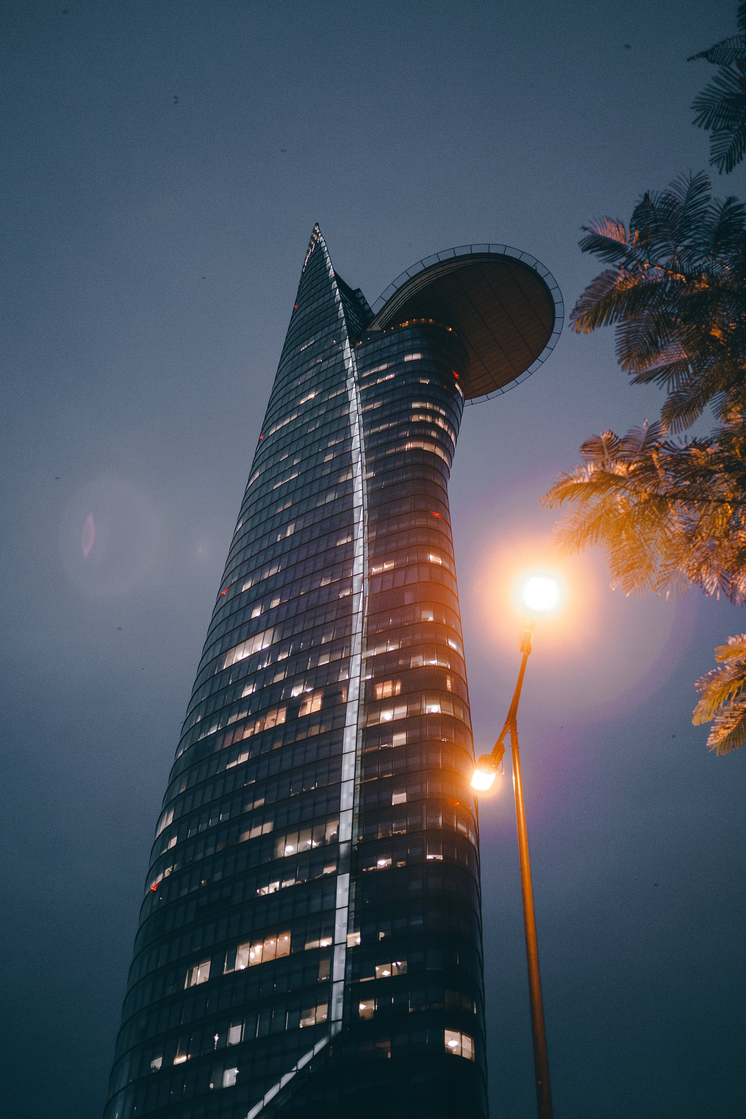 Standing tall at 68 storiew high. It stood as the tallest building till 2011.