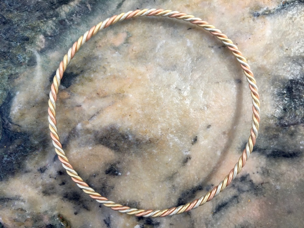 Triple gold classic cable bangle