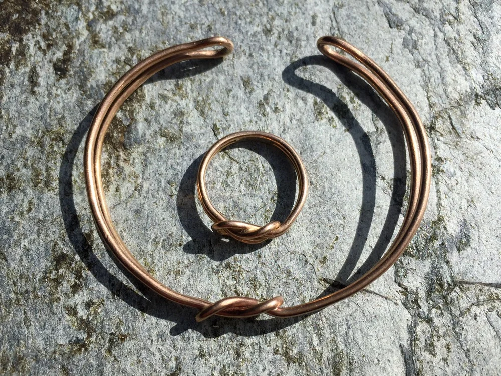 Rose gold reef knot