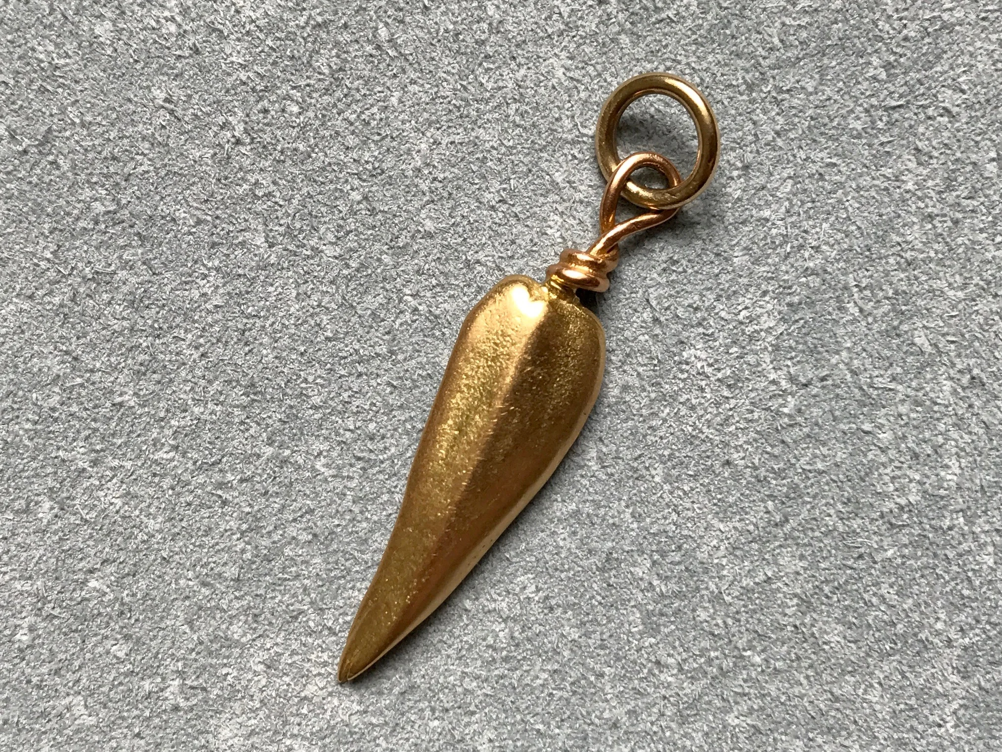 SOLID GOLD MISSISSIPPI RIVER CAST PENDANT