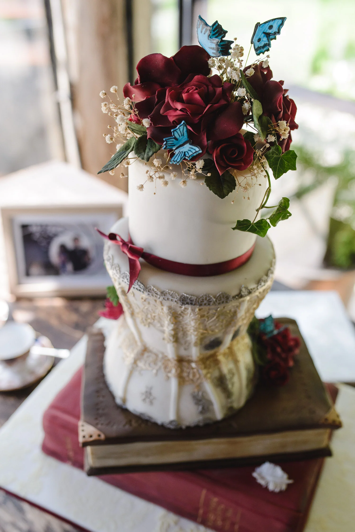 Dewsall Court Wedding Photographer-4.jpg