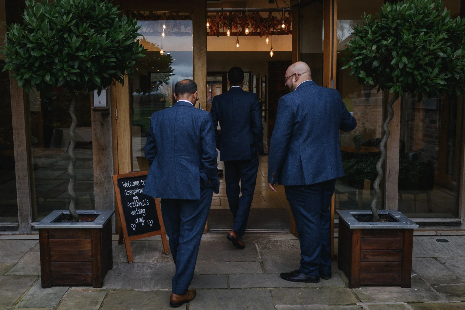 Mythe Barn Wedding Photographer-14.jpg