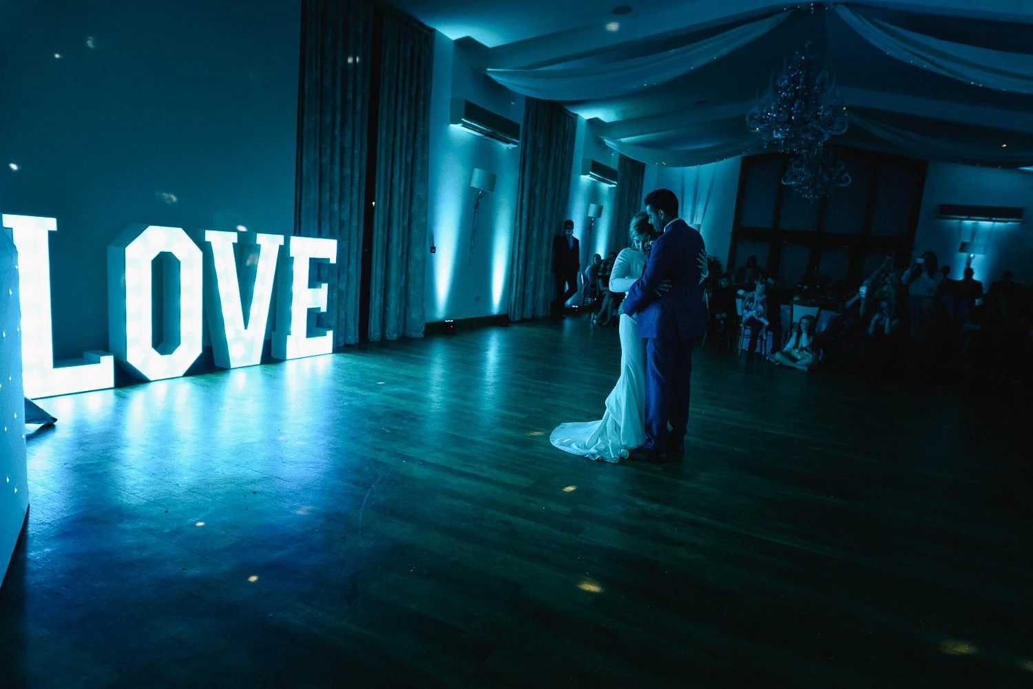 Mythe Barn Wedding Photographer-111.jpg