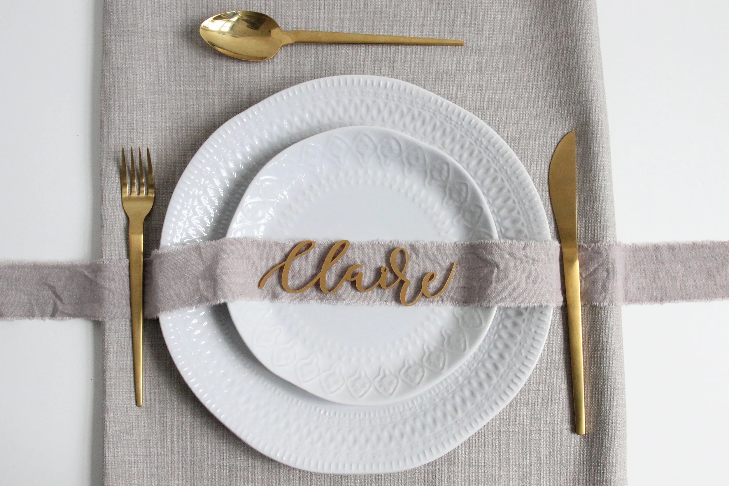 laser cut, wooden, gold, silver, modern calligraphy wedding stationery, place name