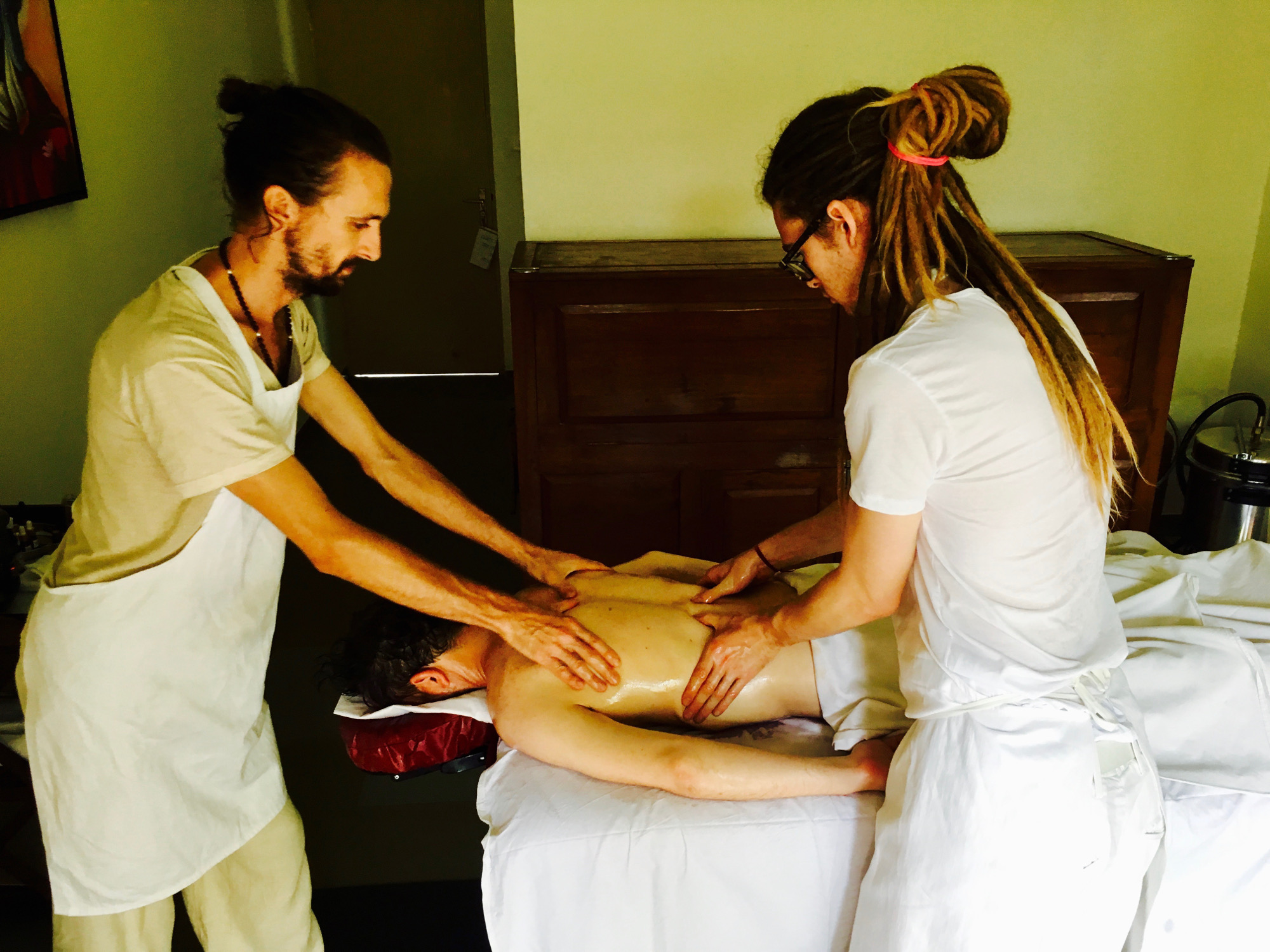 Learning Dr. Lad's sequence for Abhyanga - oleation massage