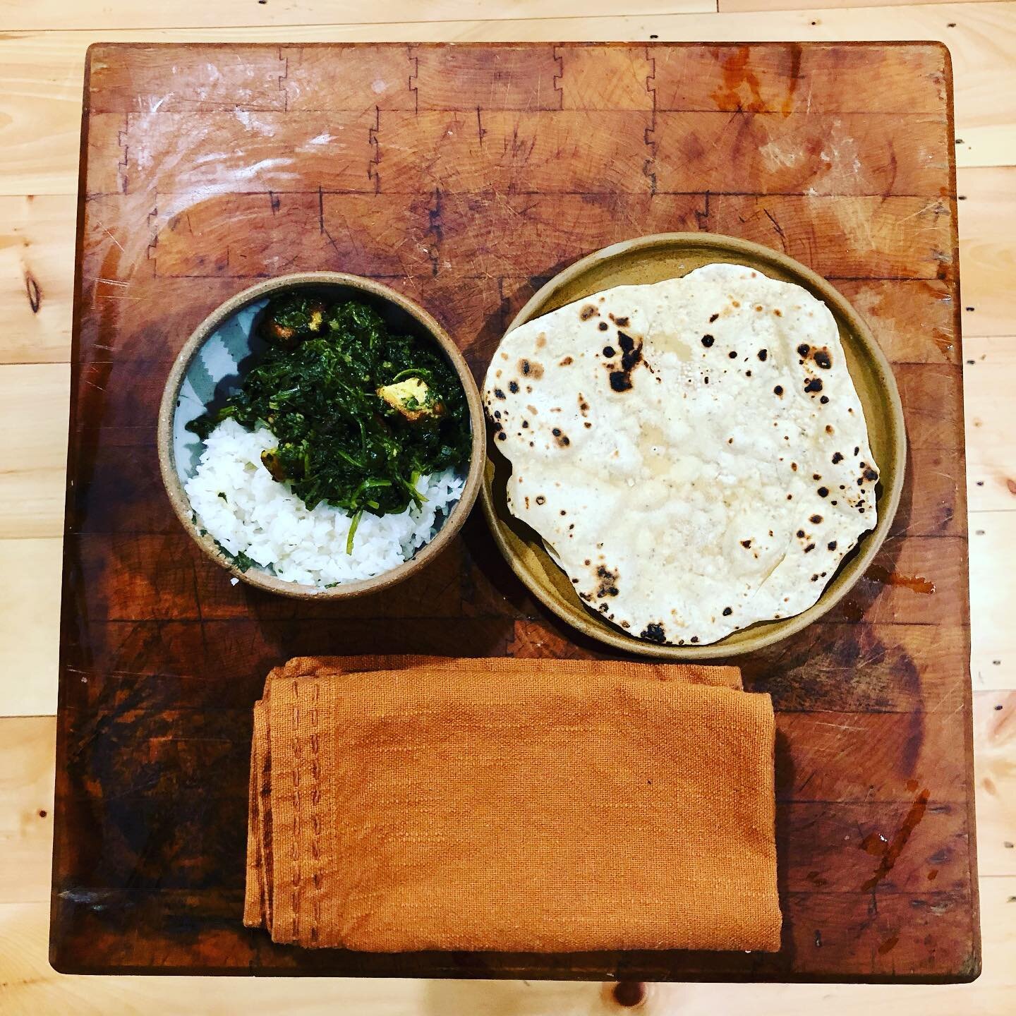 Working on my chapathi game (insert chapathi emoji)

#chapathi #indianfood #paneer #unlevenedbread #ayurveda #foodofthesages #chapathiforeveryone #chapathiislife