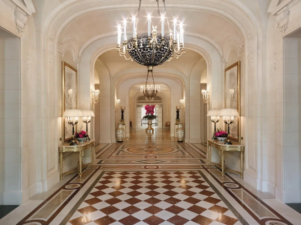 Photos courtesy of Shangri-La Hotel Paris