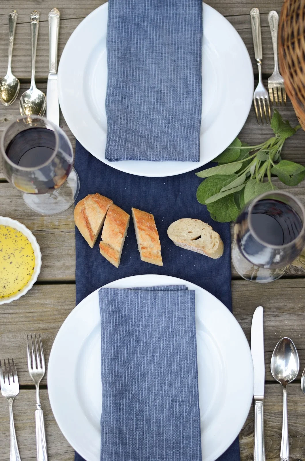 A Rustic Thanksgiving Table