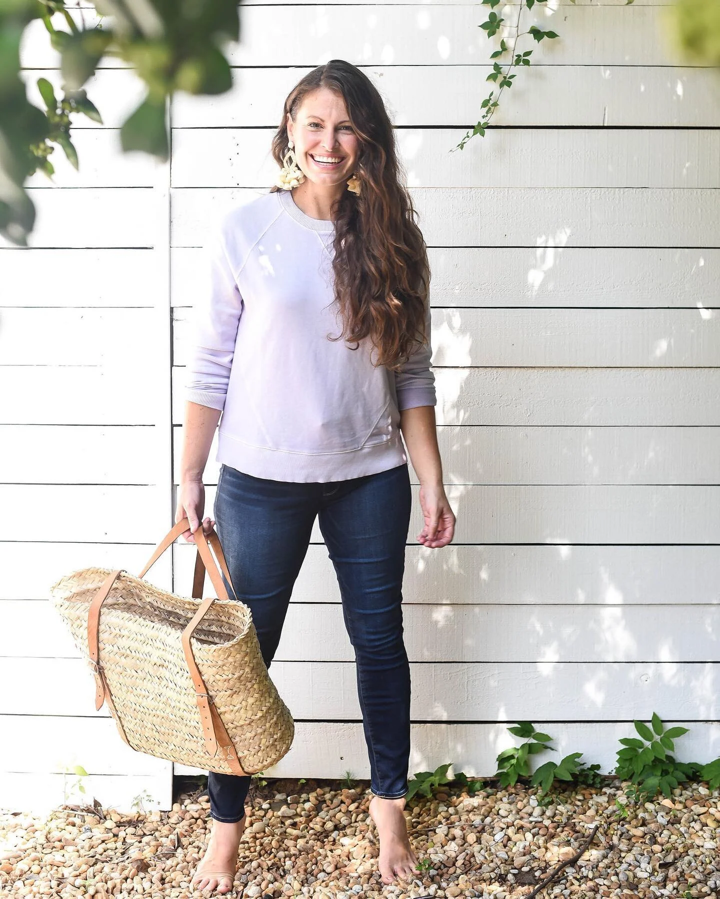 30lbs down since last fall and this week I went on a search to find the best affordable jeans - and after trying on over 20 pairs, I found my top 3!!! A Madewell Lookalike for $25, A new Light Wash Favorite for $20 and the most comfortable Cropped De