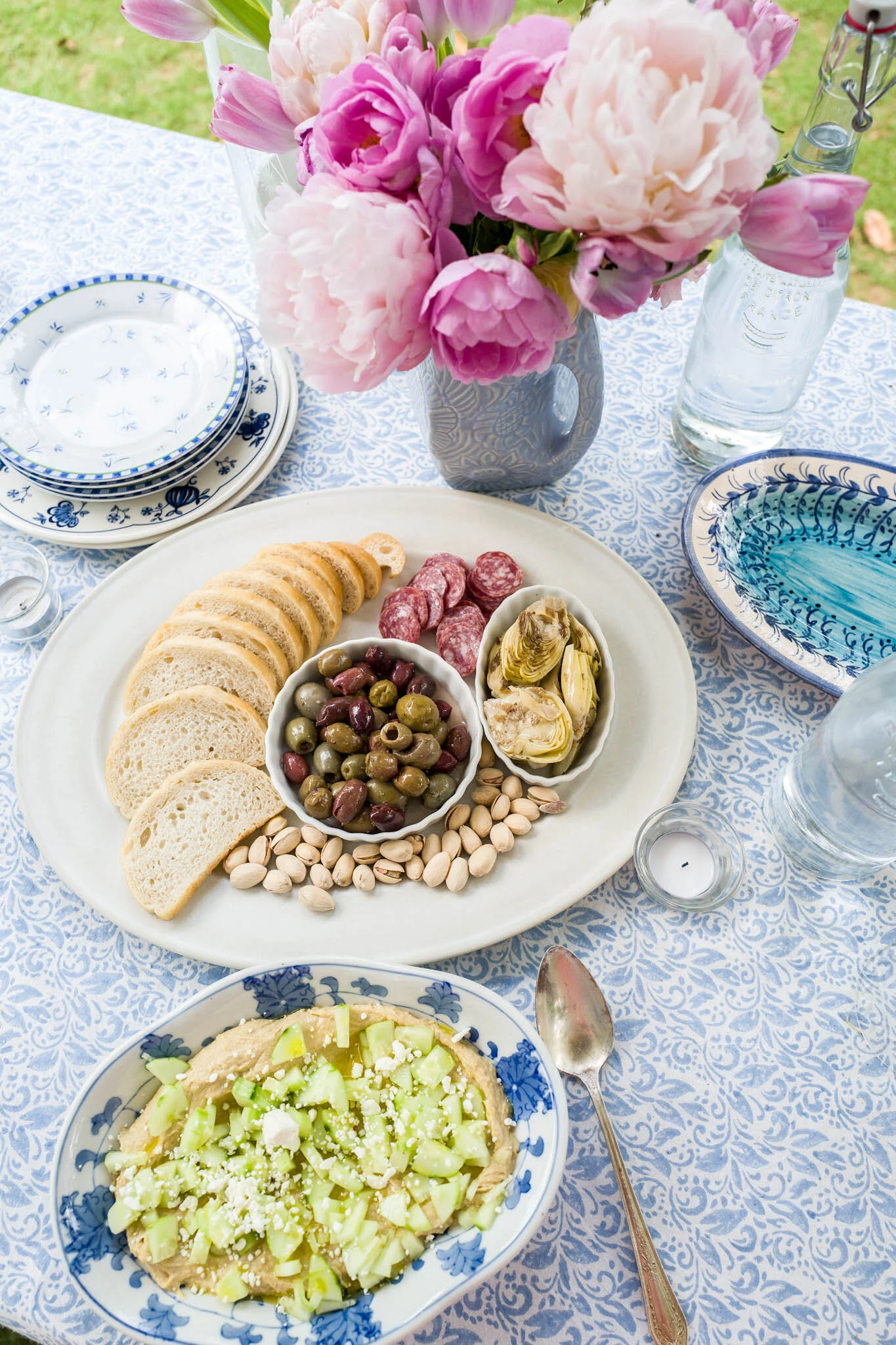 Sunday Supper Club  |  Simple Hummus Dip