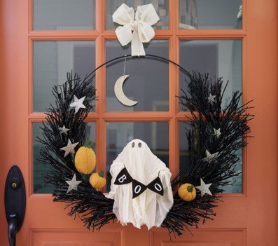 Pottery Barn Ghost Wreath.jpg