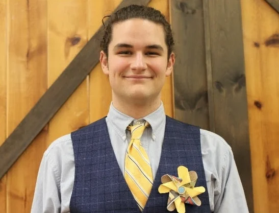 Bryan Pardue Kernersville, NC Glenn High School Employer: Chik-fil-a Church: Redeemer I am unbelievably excited to begin the Fellows and start working and learning with specific intention. But perhaps the thing that I am most excited for is the community. It will be interesting and encouraging to be with others in similar situations to mine and learning and growing together. Another passion of mine is music. My freshman year of high school I started learning the bass. Shortly after were the drums then guitar, piano, ukulele and mandolin.