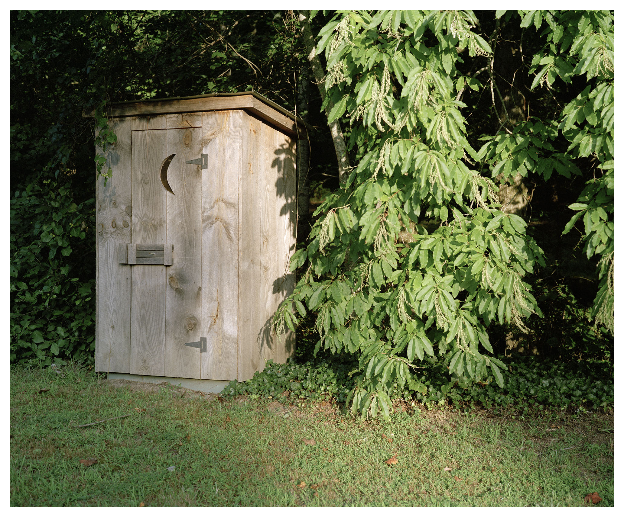 Outhouse_001.jpg