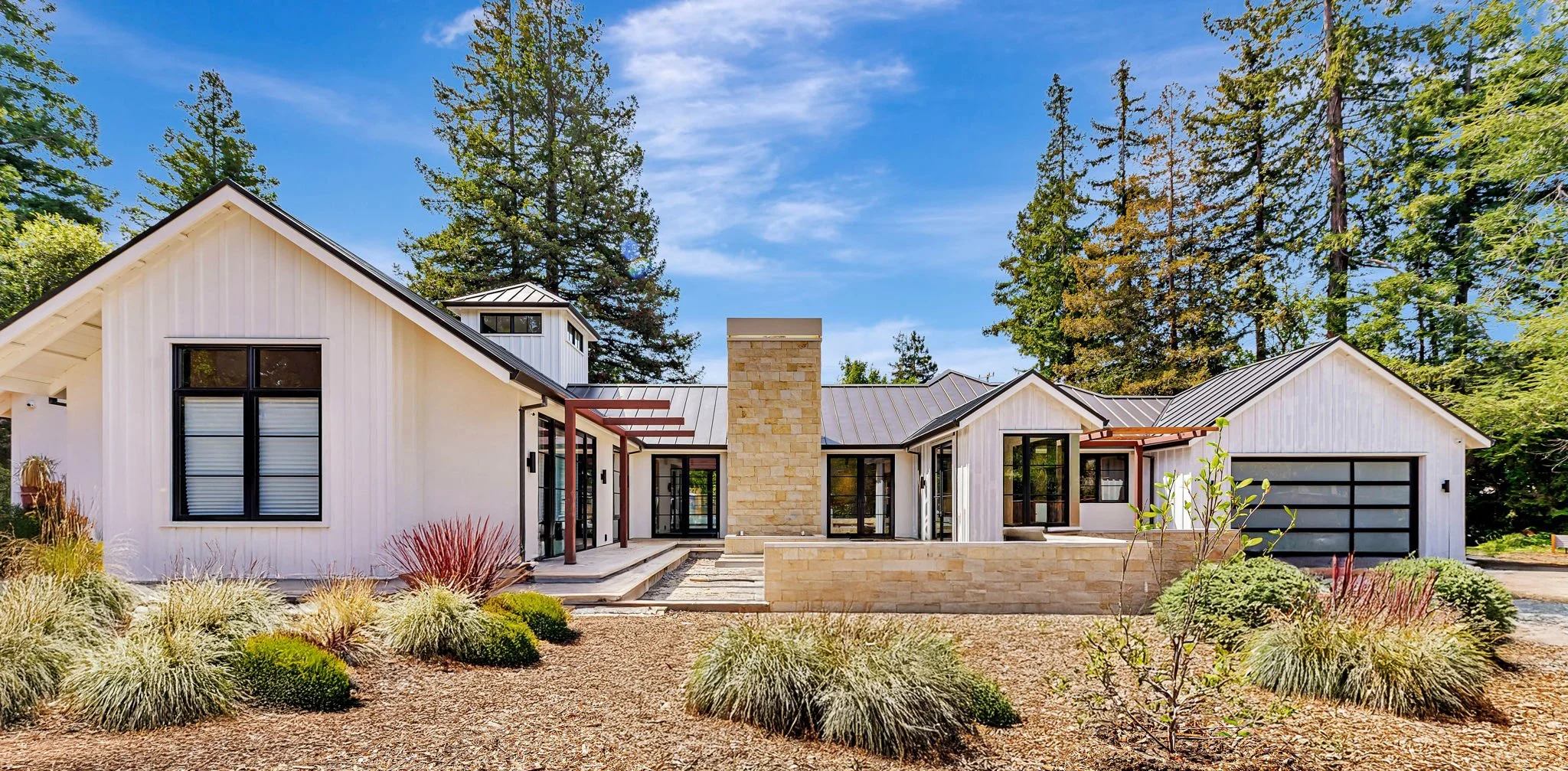 29 De Bell Dr - Front of House.jpg