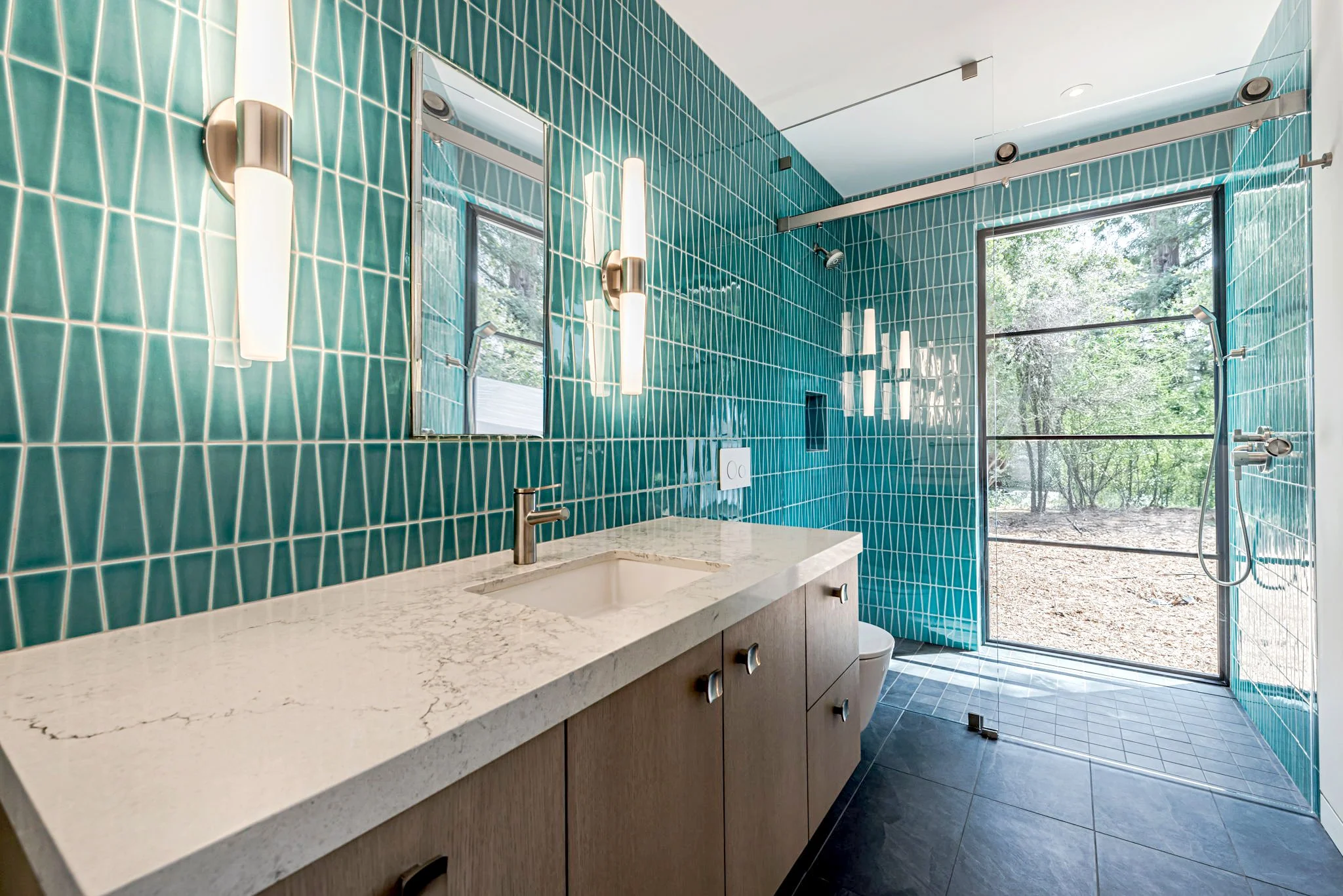 45-web-or-mls-29-de-bell-dr - PSD copy.jpg