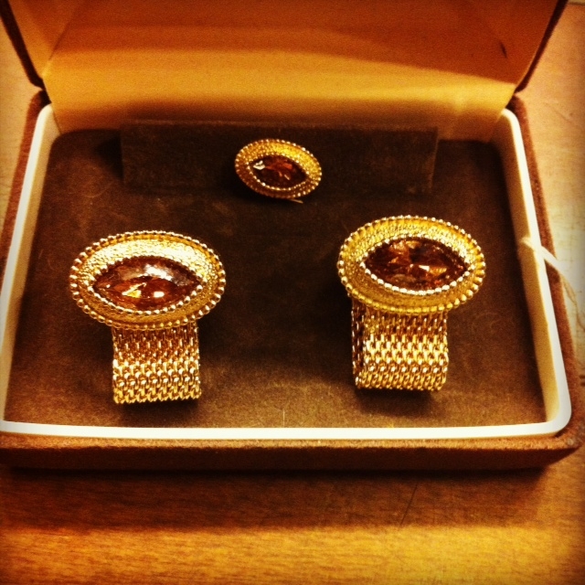 cufflink_21919555526_o.jpg