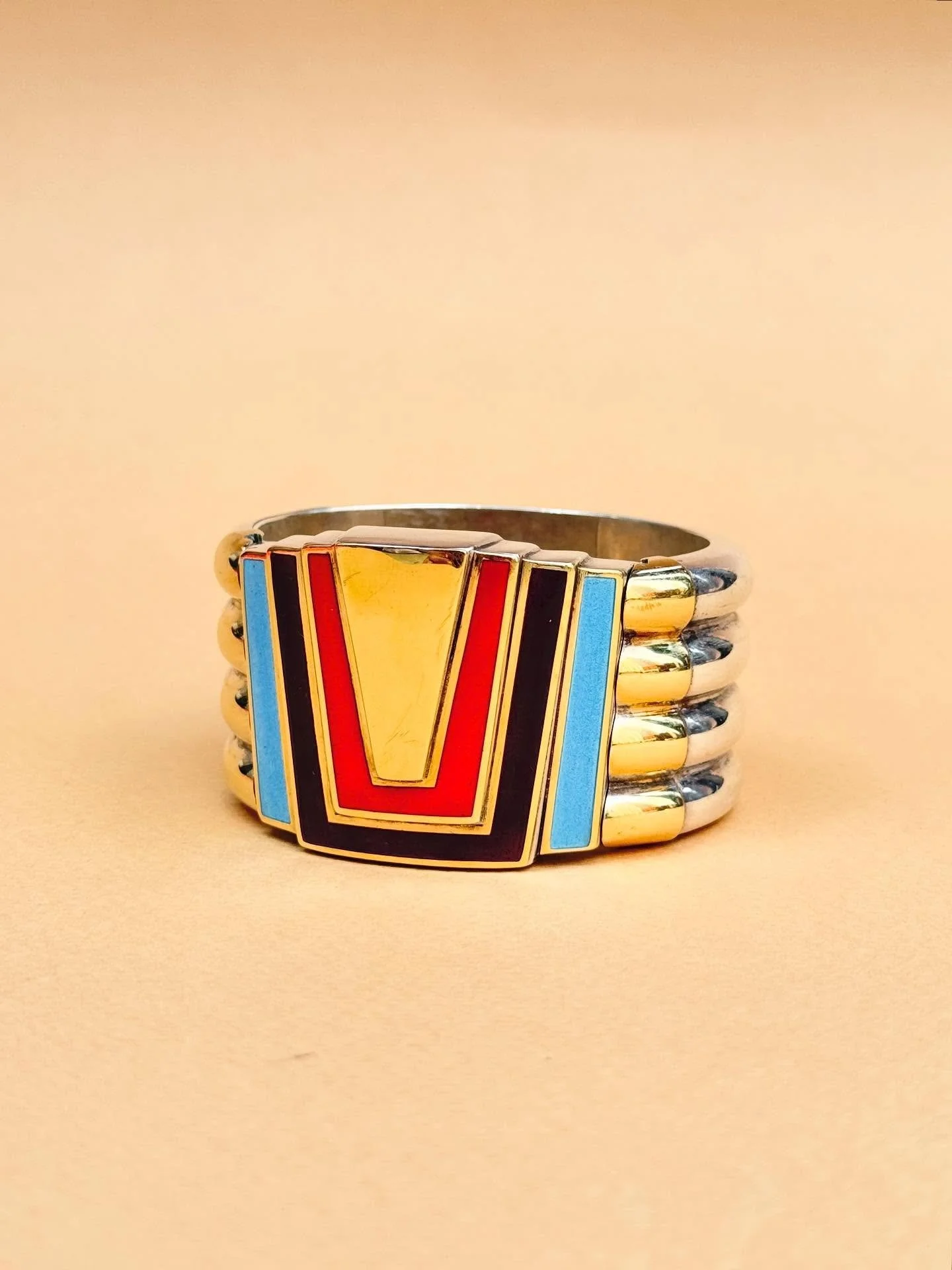 18k Gold &amp; Sterling Silver Bracelet &bull; by La Nouvelle Bague for &ldquo;The Big Apple Collection&rdquo; c. 1985 &bull; $950 
&bull;
&bull;
&bull;
&bull;
&bull;
#lanouvellebague #bigapple #sterling #sterlingsilverjewelry #18k #18kgold #bangle #