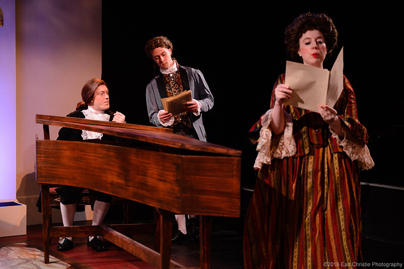 062 Moonbox Amadeus.jpg